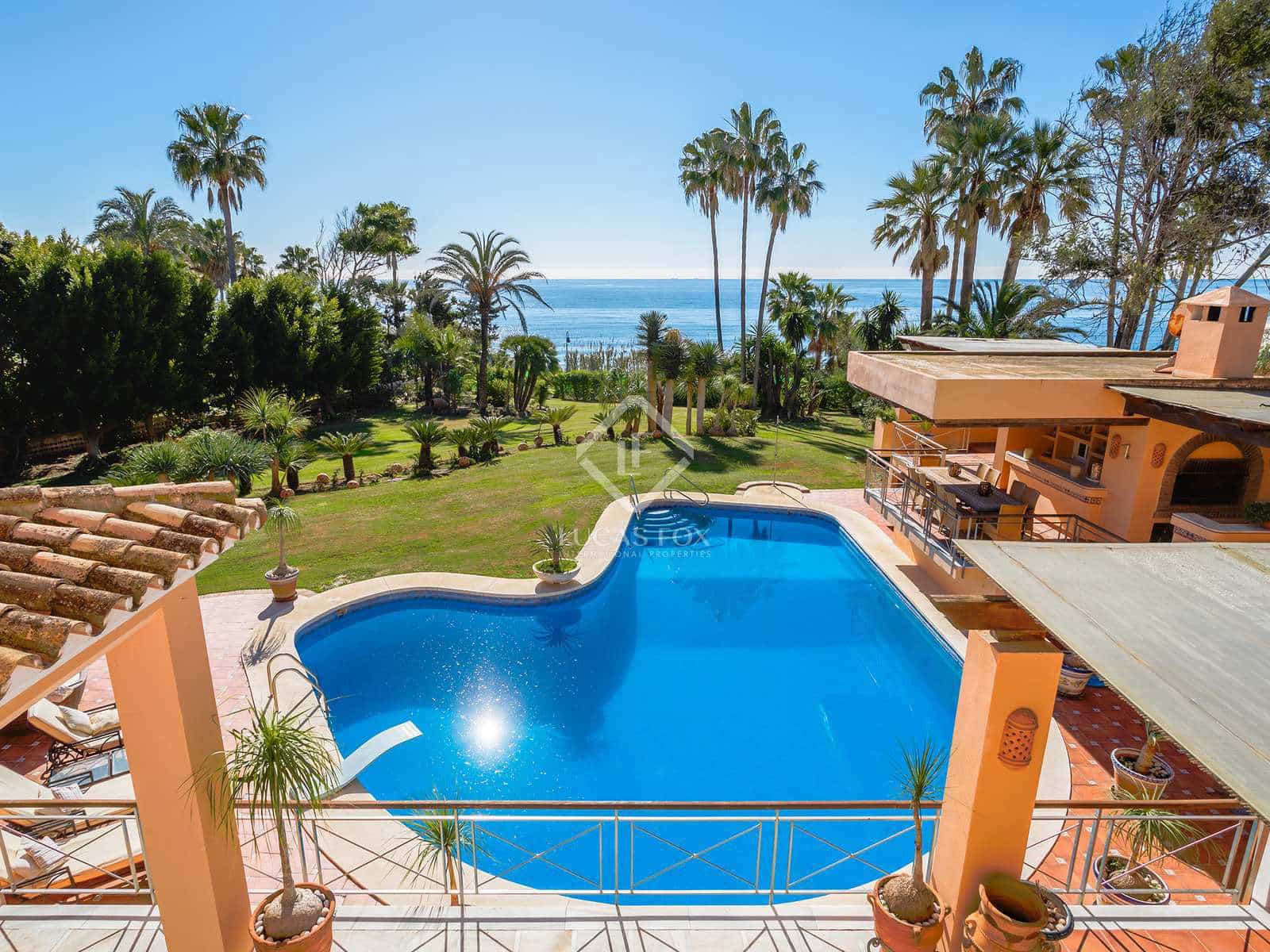 8 bedroom Villa for sale in Estepona with pool garage - € 8,400,000 (Ref: 8206024)