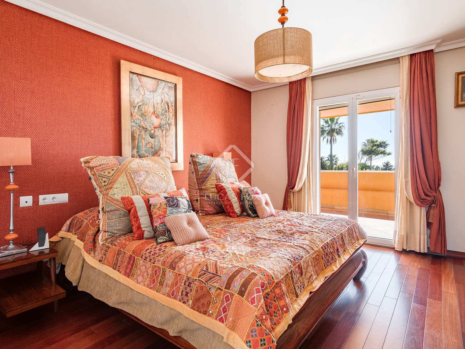 8 bedroom Villa for sale in Estepona with pool garage - € 8,400,000 (Ref: 8206024)