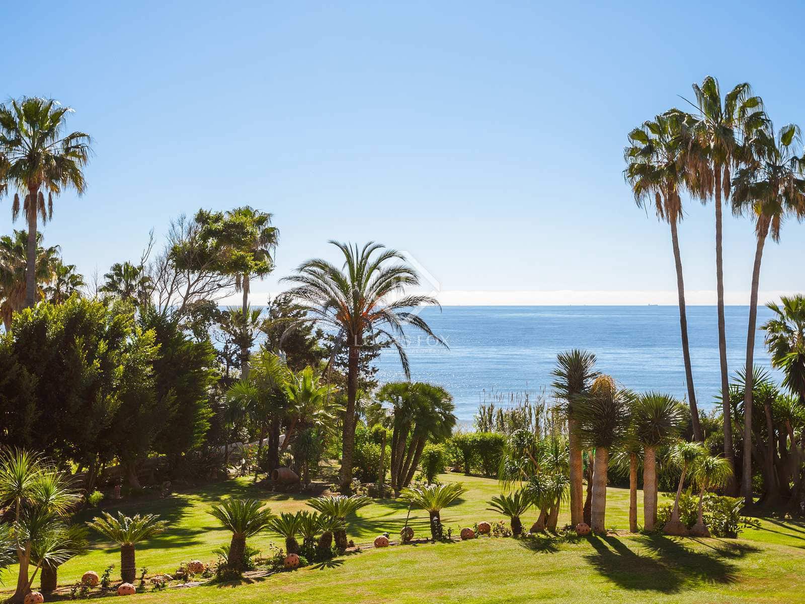 8 bedroom Villa for sale in Estepona with pool garage - € 8,400,000 (Ref: 8206024)