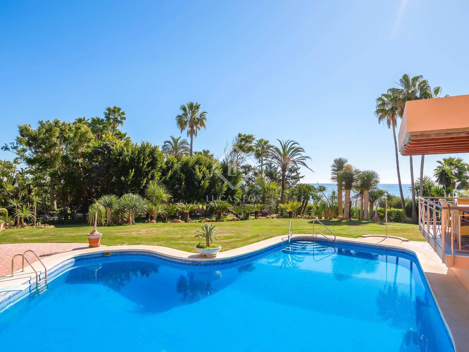 8 bedroom Villa for sale in Estepona with pool garage - € 8,400,000 (Ref: 8206024)