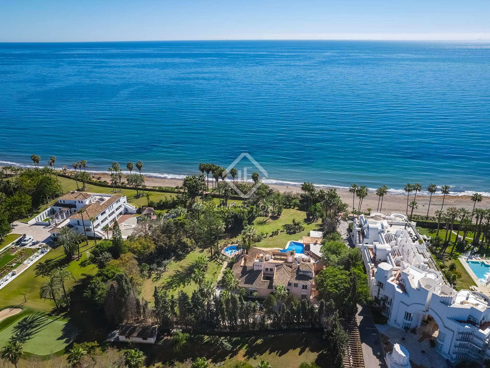 8 bedroom Villa for sale in Estepona with pool garage - € 8,400,000 (Ref: 8206024)