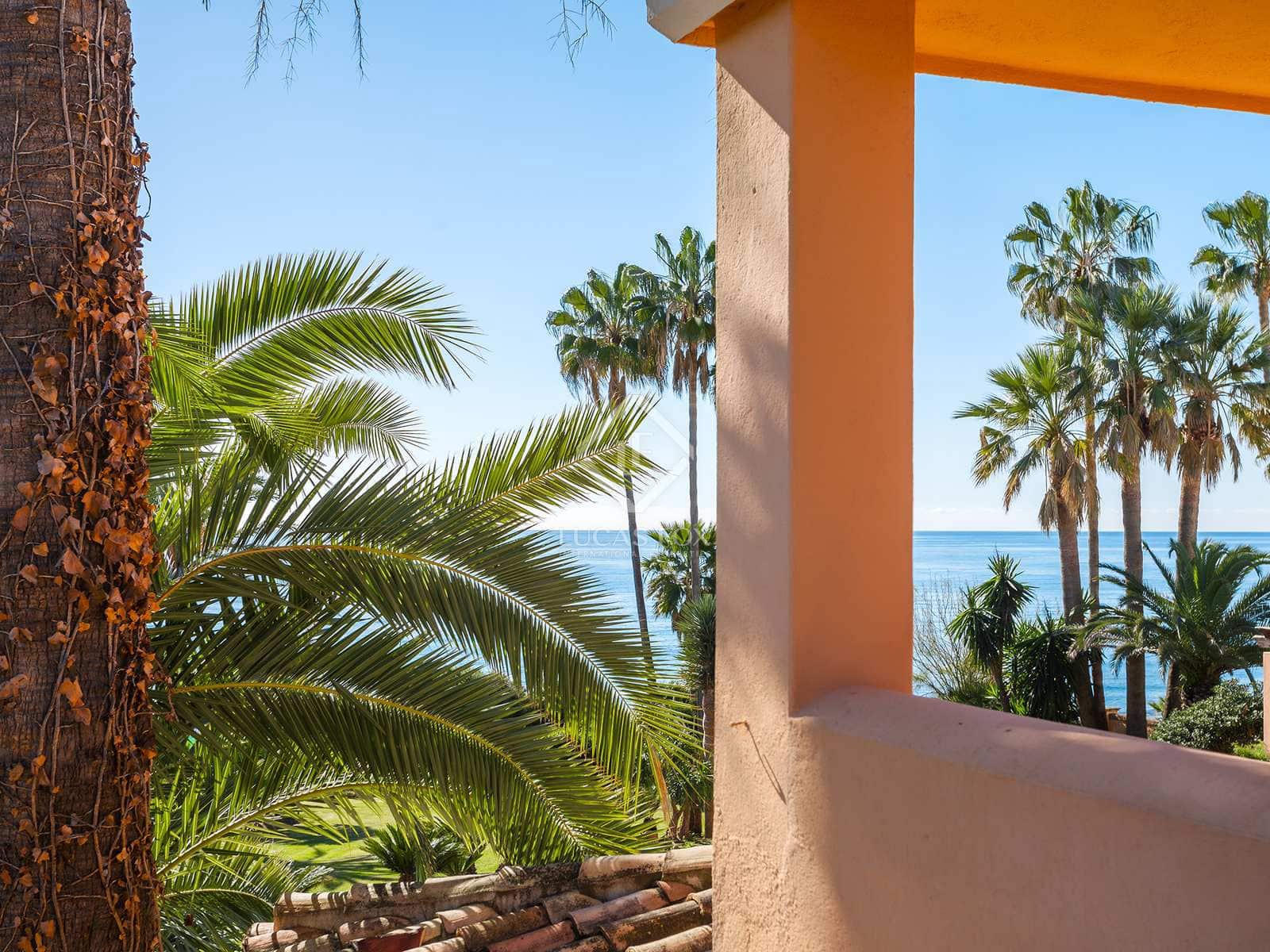 8 bedroom Villa for sale in Estepona with pool garage - € 8,400,000 (Ref: 8206024)