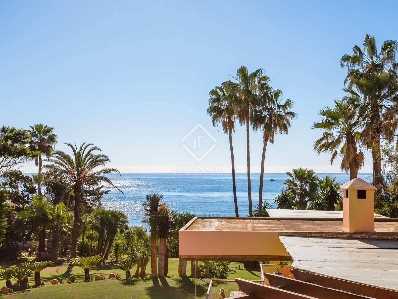 8 bedroom Villa for sale in Estepona with pool garage - € 8,400,000 (Ref: 8206024)