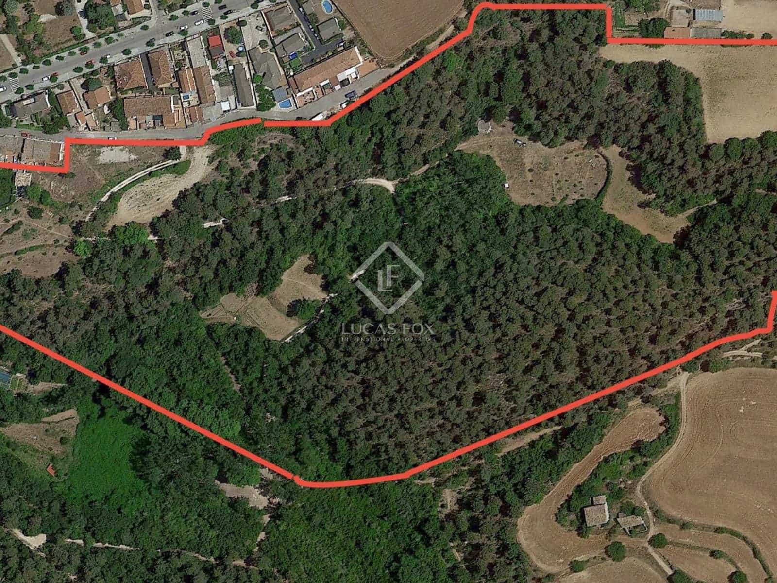 18 soveværelse Finca/Landehus til salg i La Torre de Claramunt med swimmingpool garage - € 2.350.000 (Ref: 8207103)