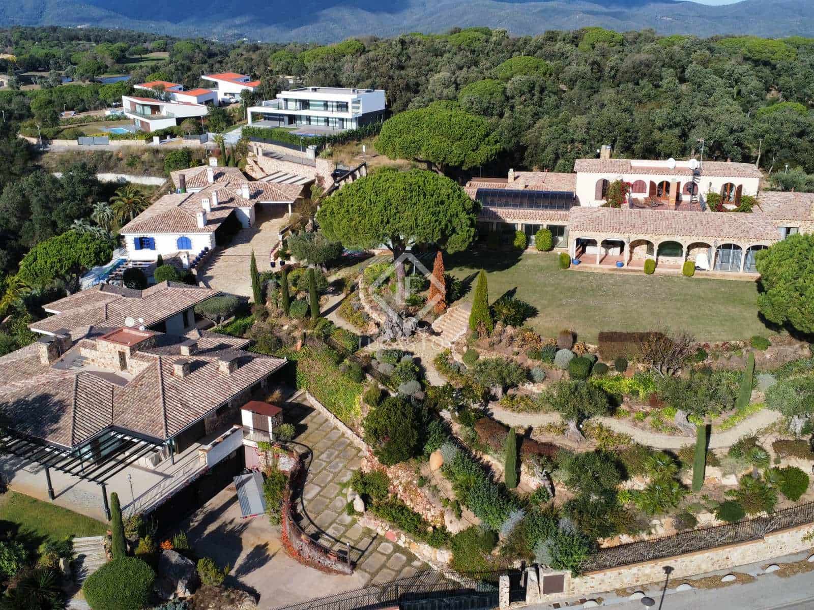 14 soveværelse Villa til salg i Platja d'Aro med swimmingpool garage - € 15.000.000 (Ref: 8207104)