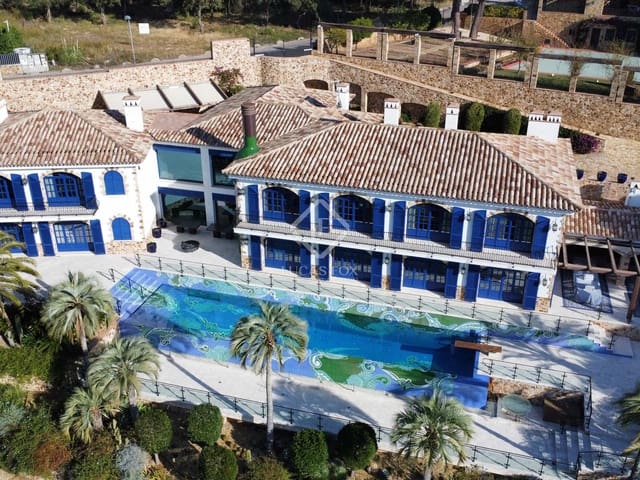 14 bedroom Villa for sale in Platja d'Aro, Castell-Platja d'Aro with pool garage - € 15,000,000 (Ref: 8207104)