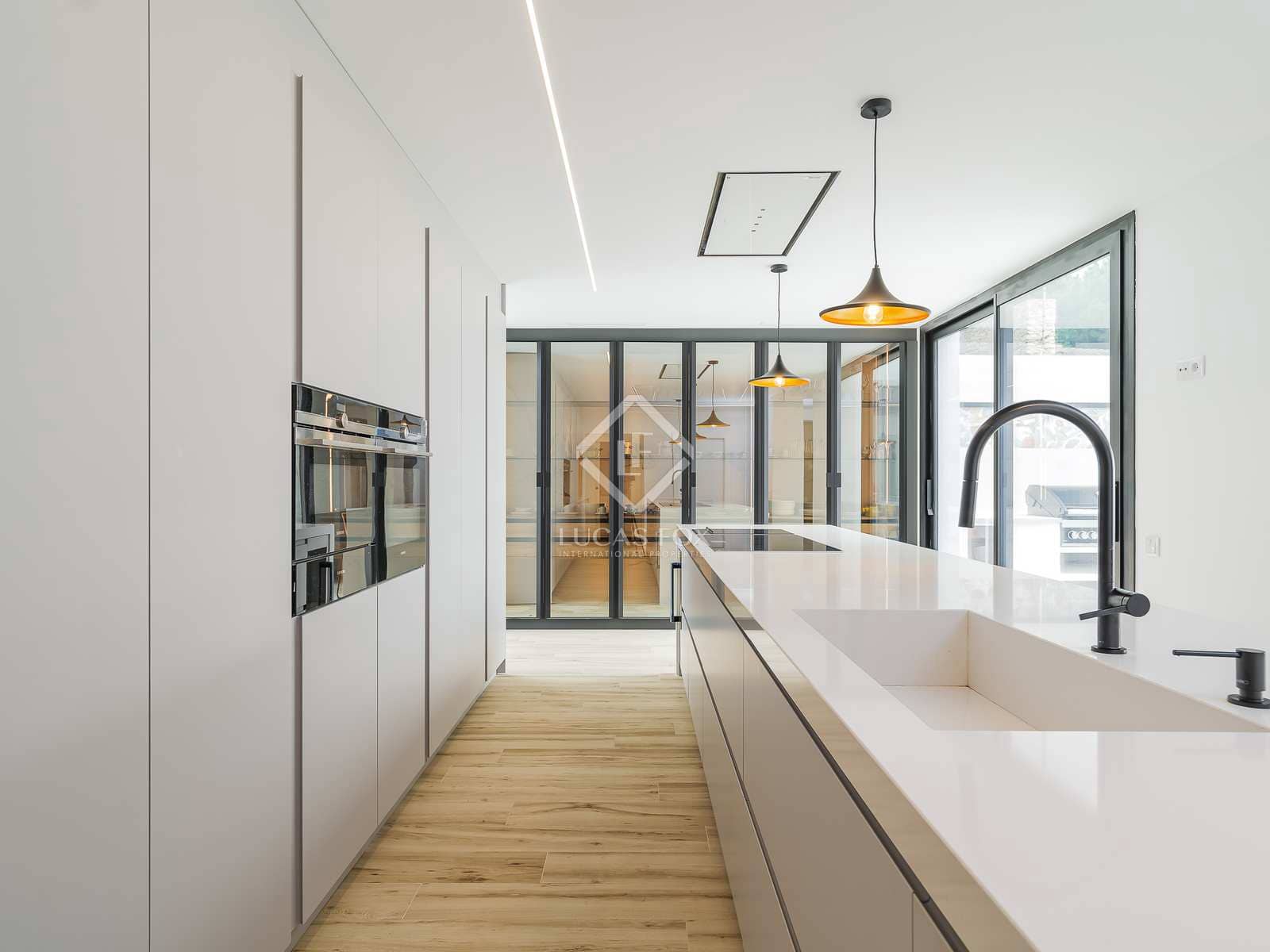 8 bedroom Villa for sale in Sant Andreu de Llavaneres with pool garage - € 2,475,000 (Ref: 8210050)