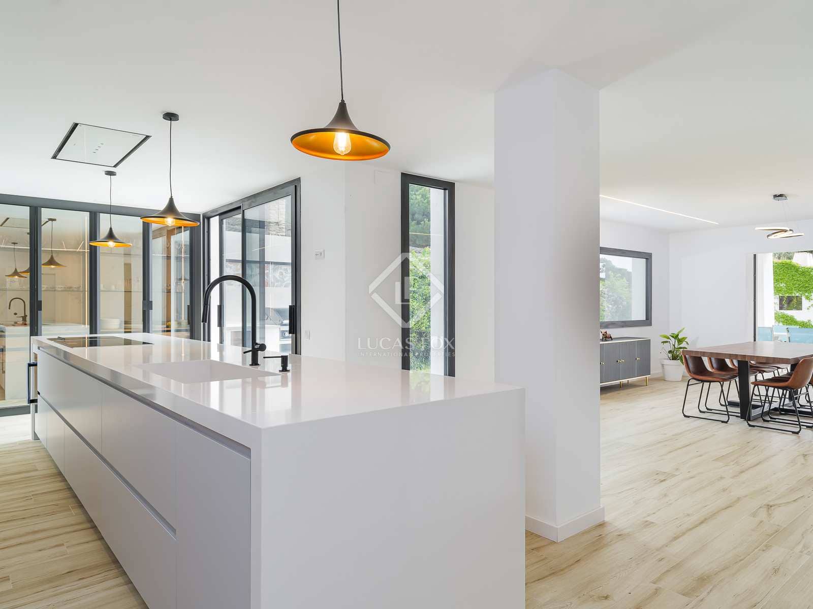 8 bedroom Villa for sale in Sant Andreu de Llavaneres with pool garage - € 2,475,000 (Ref: 8210050)