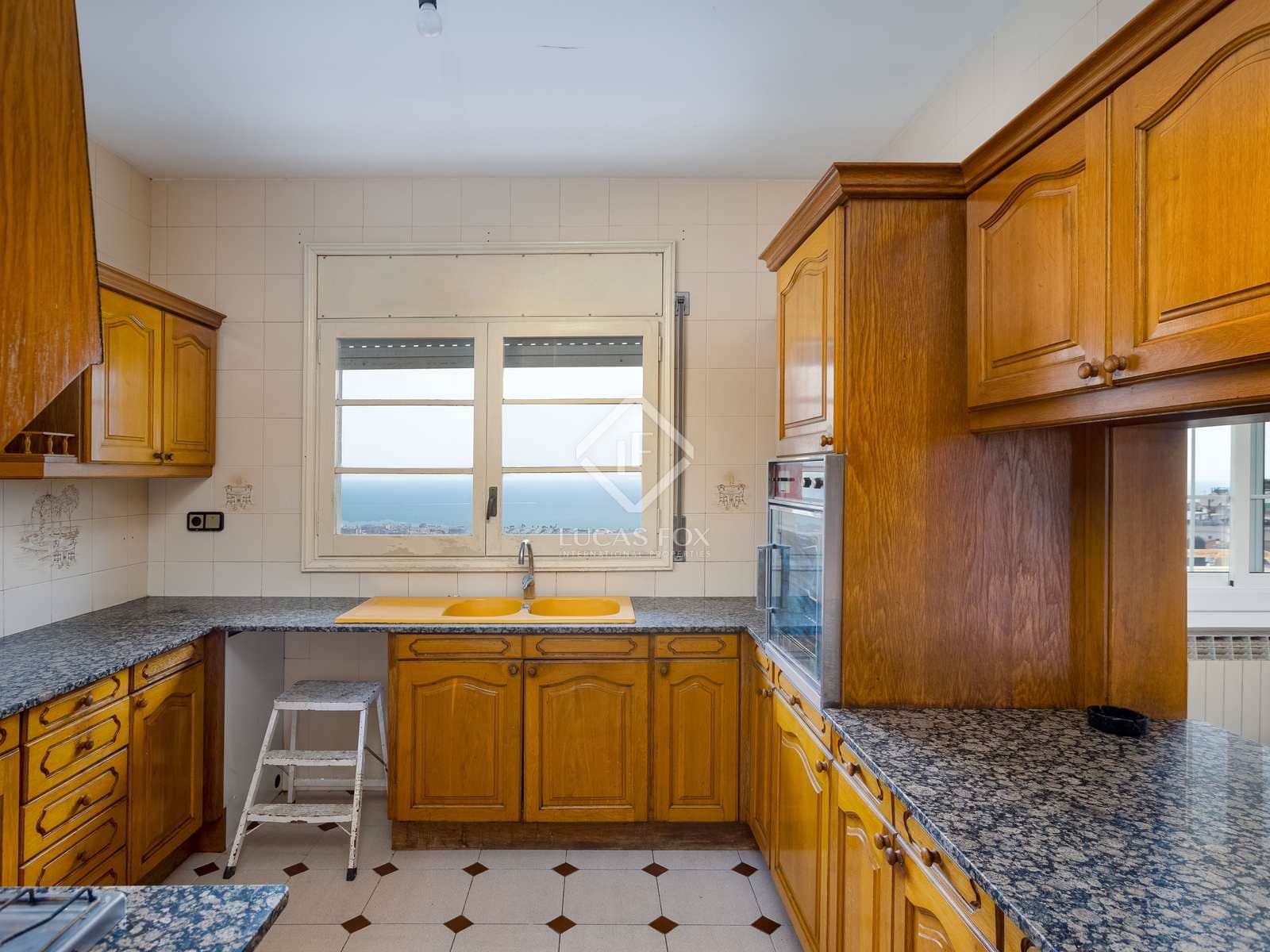 5 soveværelse Villa til salg i Premia de Dalt med swimmingpool garage - € 990.000 (Ref: 8210295)