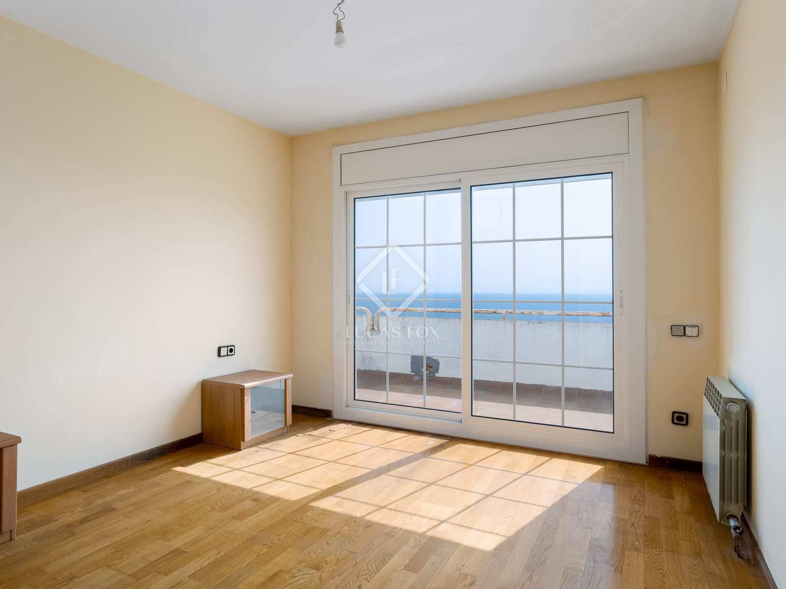 5 soveværelse Villa til salg i Premia de Dalt med swimmingpool garage - € 990.000 (Ref: 8210295)