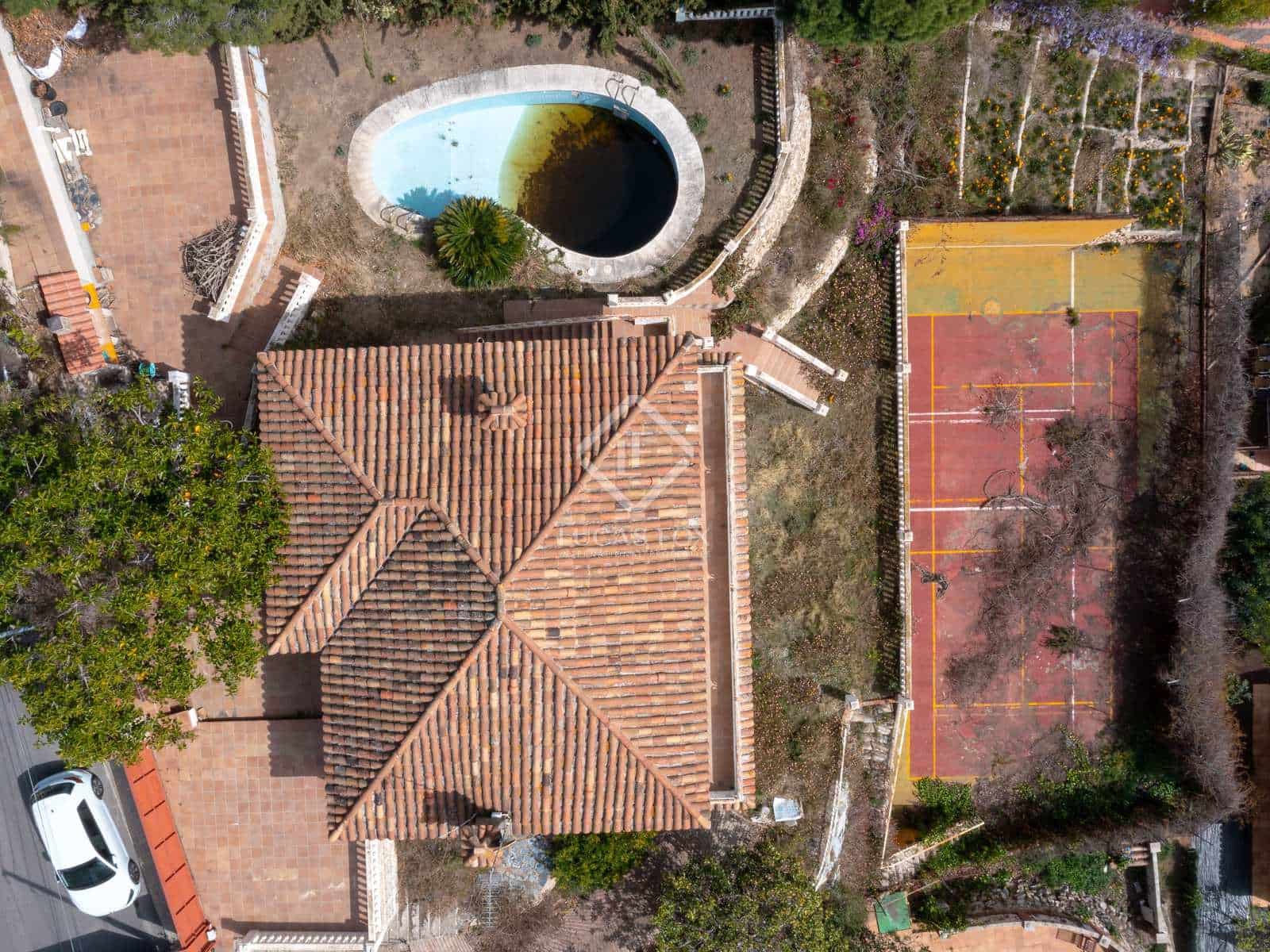 5 soveværelse Villa til salg i Premia de Dalt med swimmingpool garage - € 990.000 (Ref: 8210295)