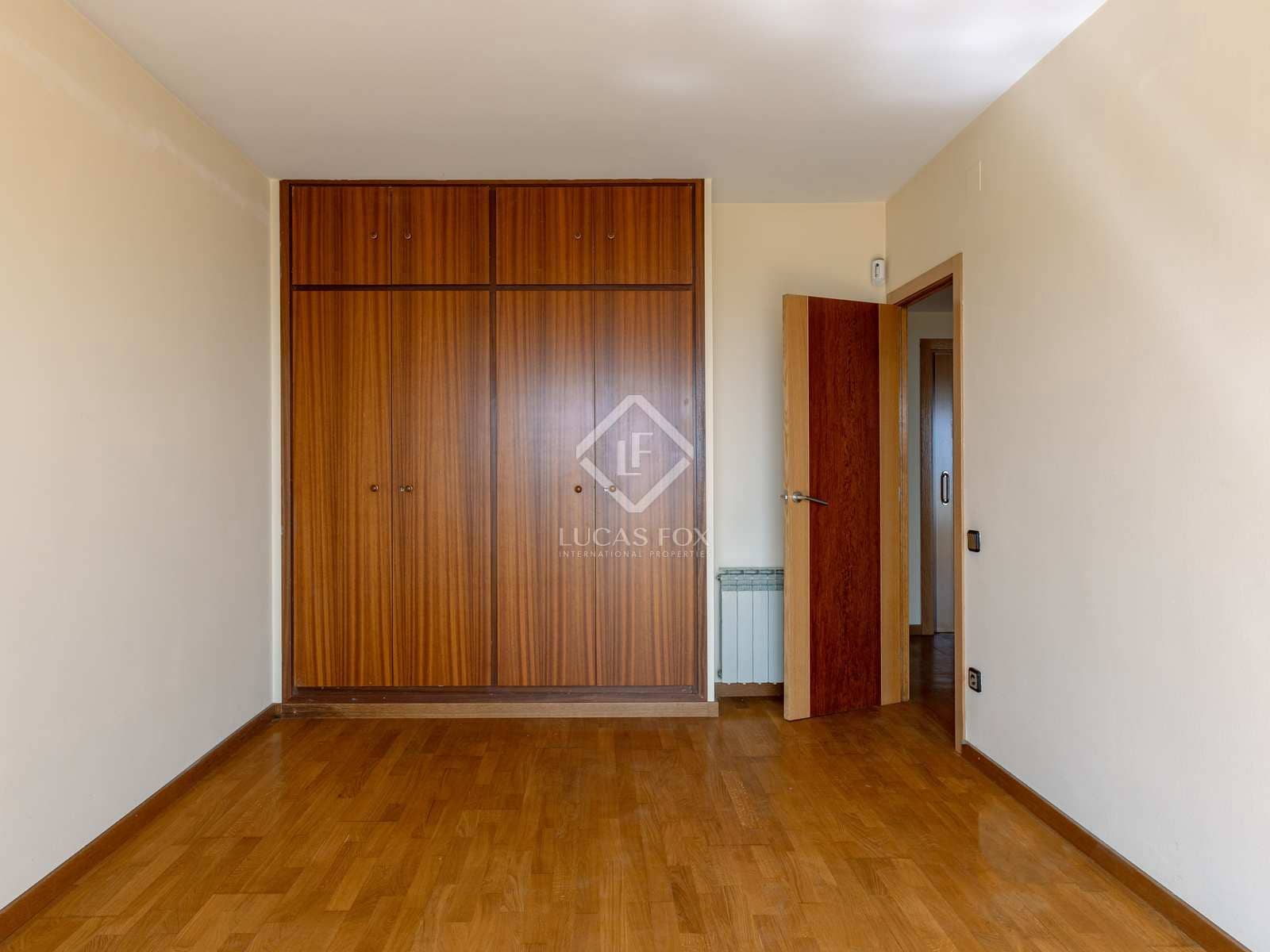 5 soveværelse Villa til salg i Premia de Dalt med swimmingpool garage - € 990.000 (Ref: 8210295)