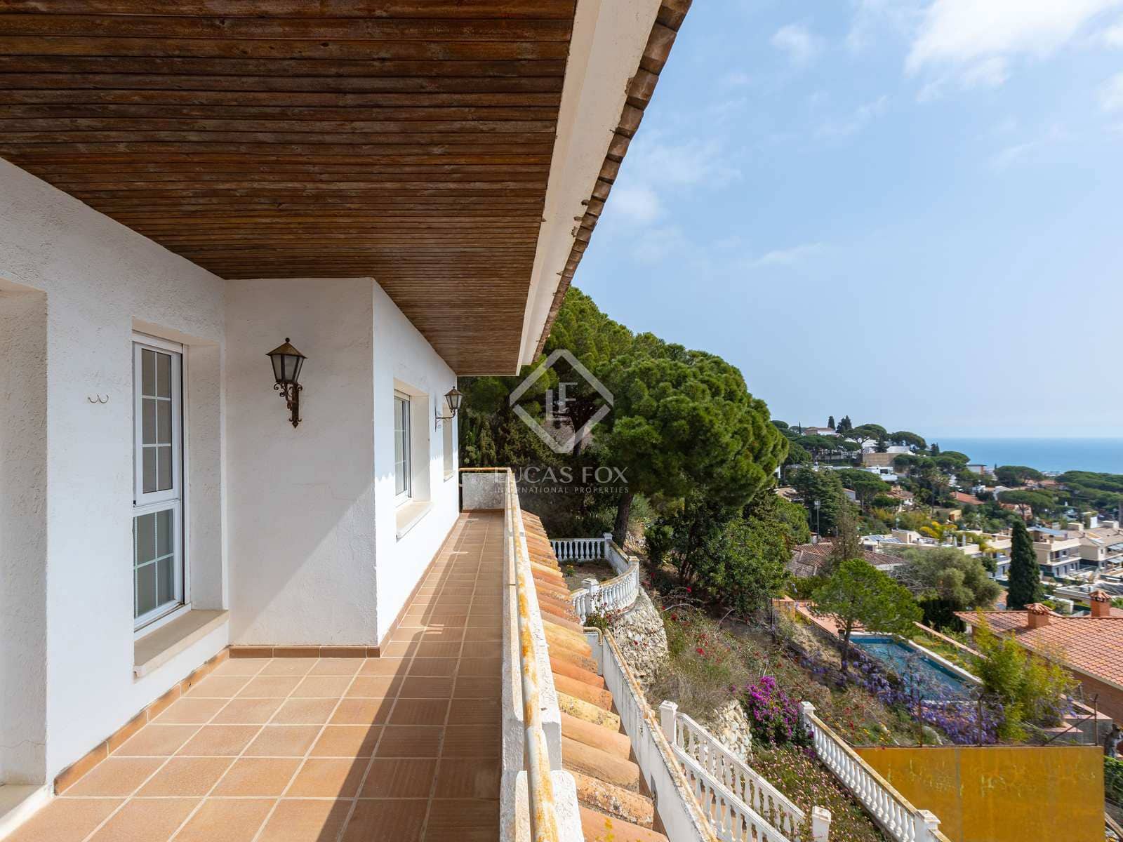 5 soveværelse Villa til salg i Premia de Dalt med swimmingpool garage - € 990.000 (Ref: 8210295)