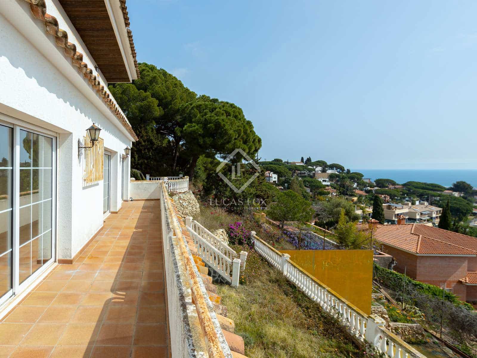 5 soveværelse Villa til salg i Premia de Dalt med swimmingpool garage - € 990.000 (Ref: 8210295)