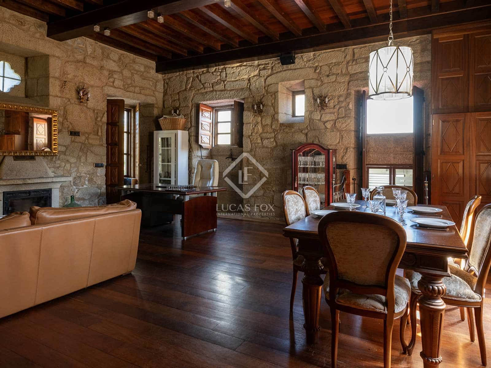 6 soveværelse Villa til salg i Pontevedra by med swimmingpool garage - € 1.250.000 (Ref: 8212578)