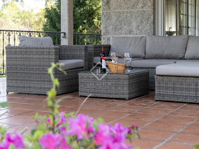 5 bedroom Villa for sale in Vilagarcía de Arousa with pool garage - € 880,000 (Ref: 8214711)