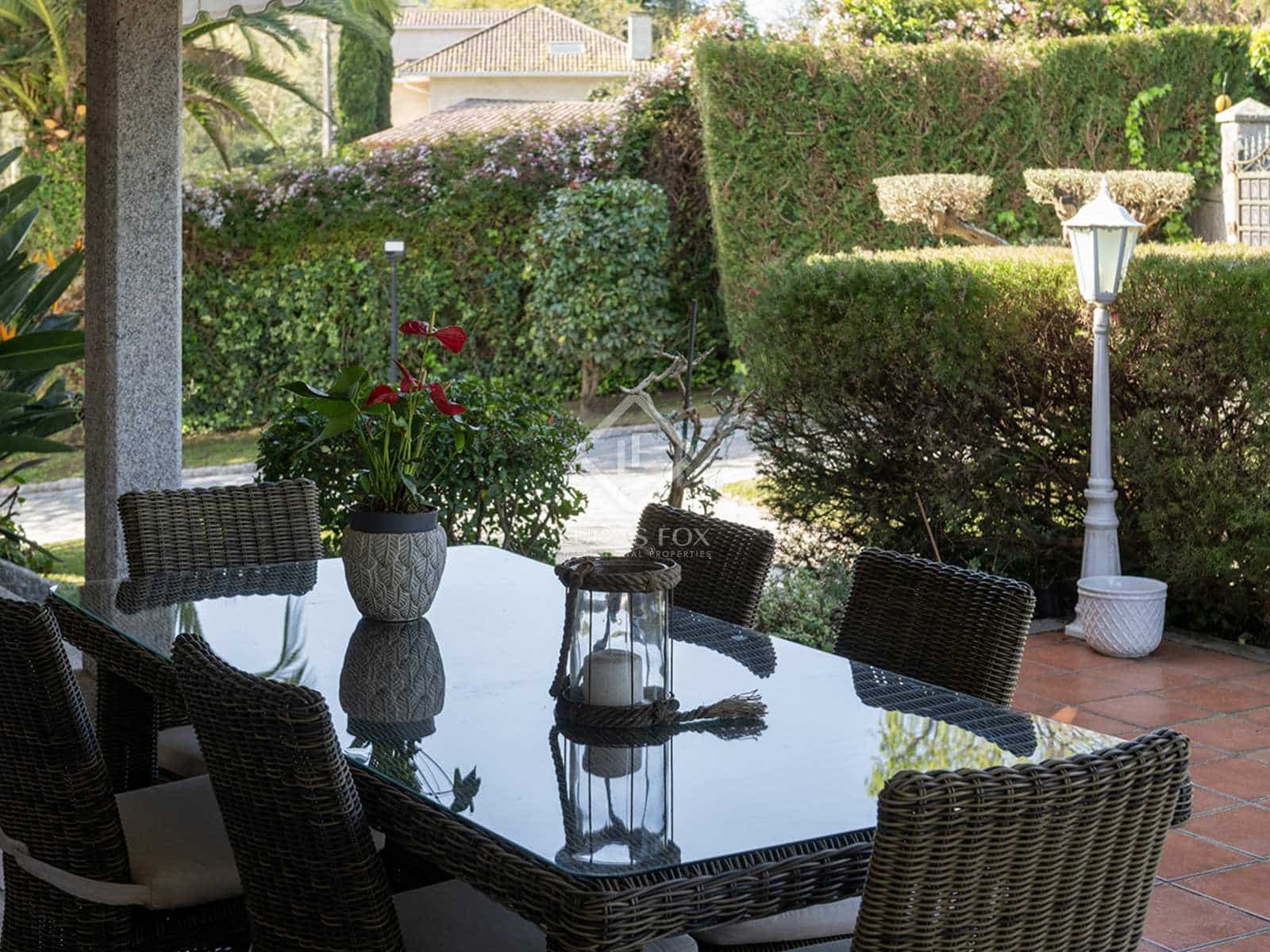 5 soveværelse Villa til salg i Vilagarcia de Arousa med swimmingpool garage - € 880.000 (Ref: 8214711)