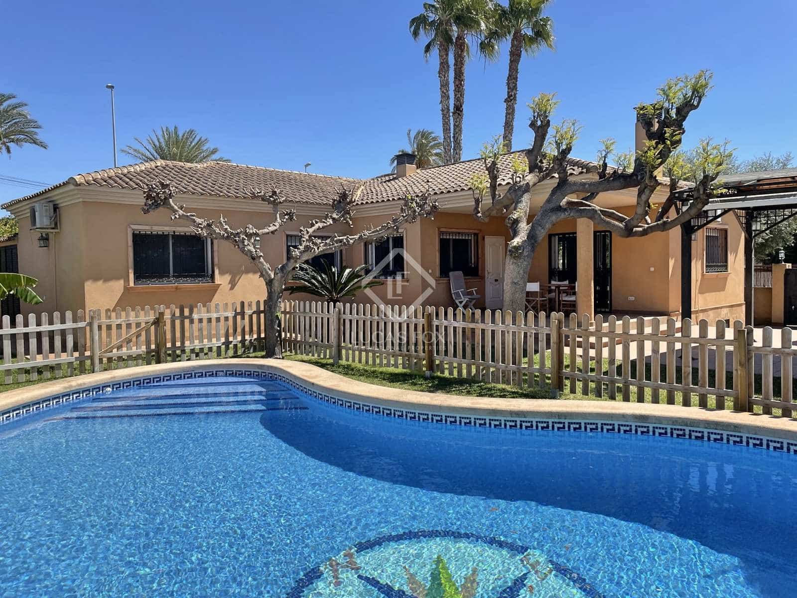 4 slaapkamer Villa te koop in San Juan de Alicante / Sant Joan d'Alacant met zwembad garage - € 749.000 (Ref: 8215308)