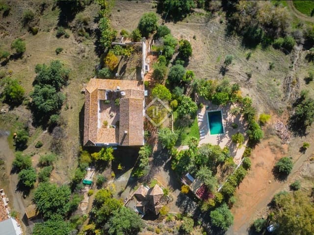 Finca/Casa Rural de 13 habitaciones en Almogía en venta con piscina garaje - 2.500.000 € (Ref: 8218061)