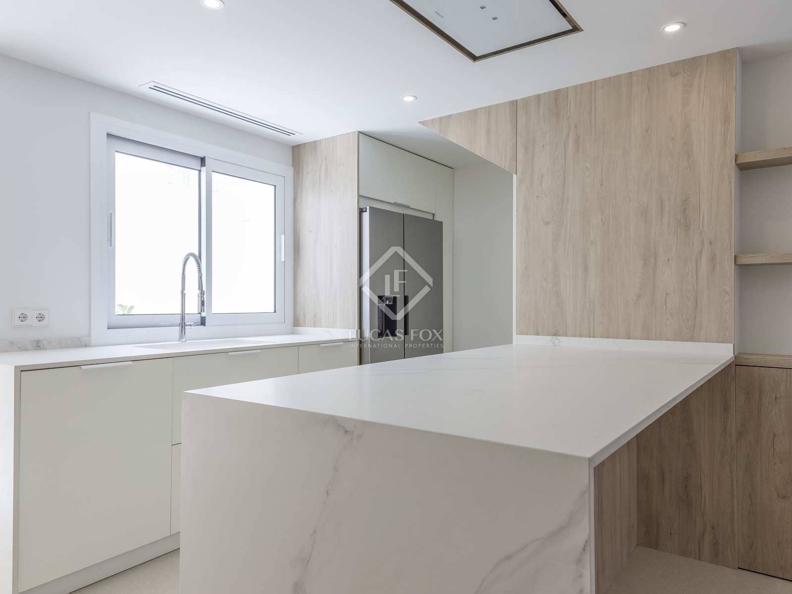 4 bedroom Villa for rent in Burjassot with pool - € 3,800 (Ref: 8220835)