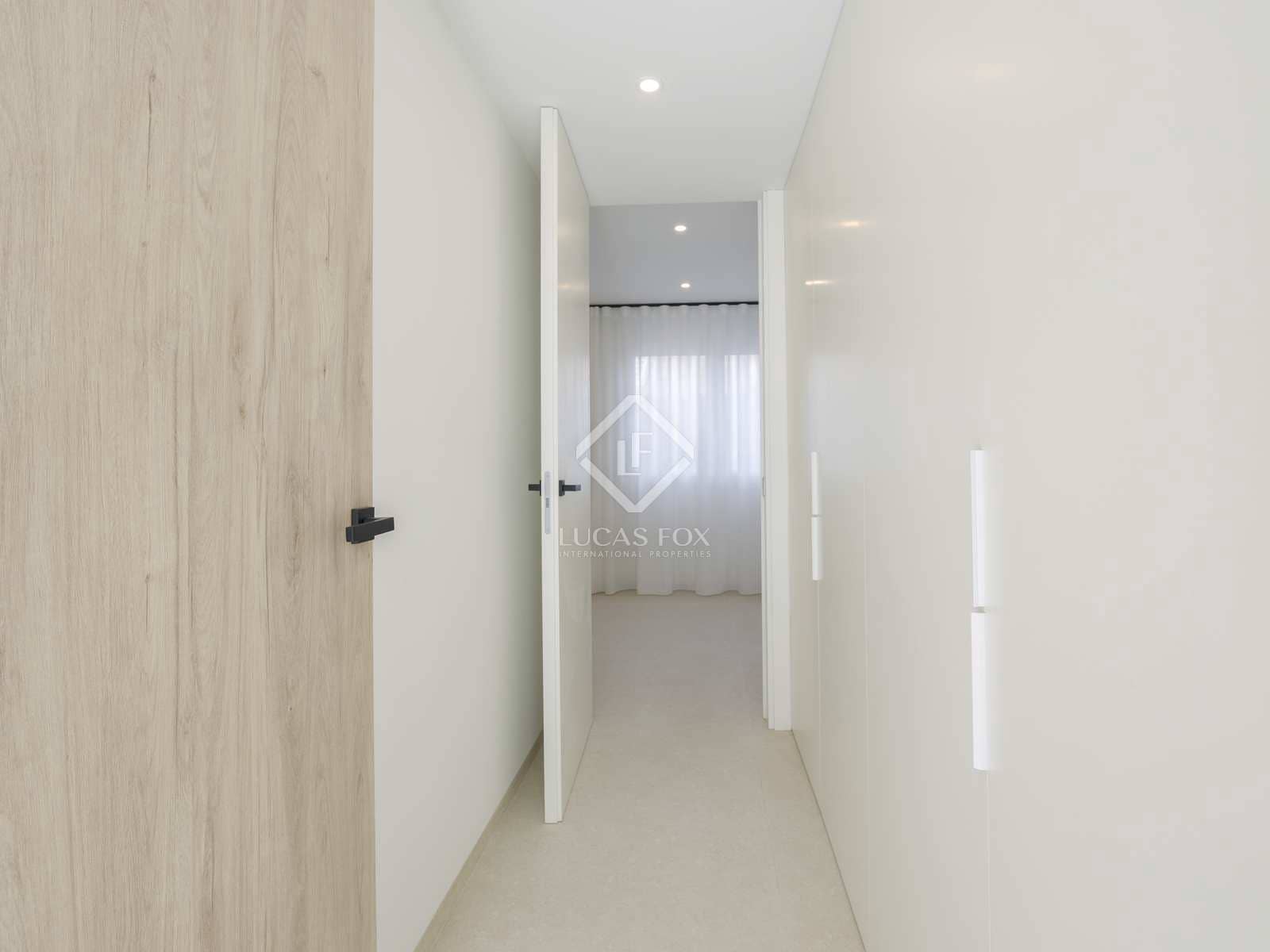 4 bedroom Villa for rent in Burjassot with pool - € 3,800 (Ref: 8220835)