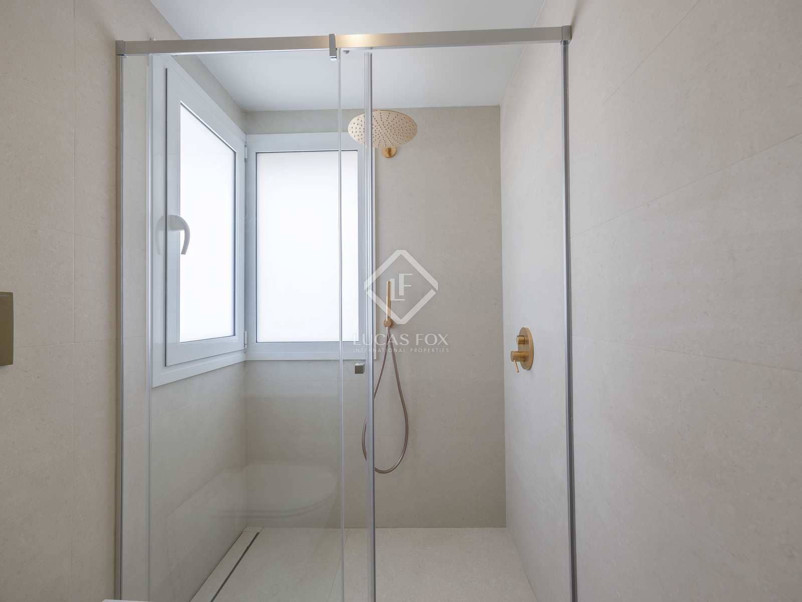 4 bedroom Villa for rent in Burjassot with pool - € 3,800 (Ref: 8220835)