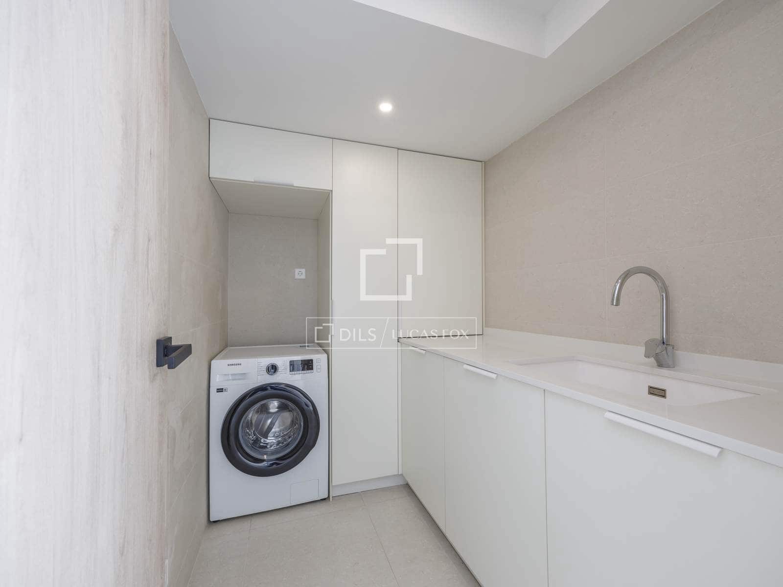 4 bedroom Villa for rent in Burjassot with pool - € 3,800 (Ref: 8220835)