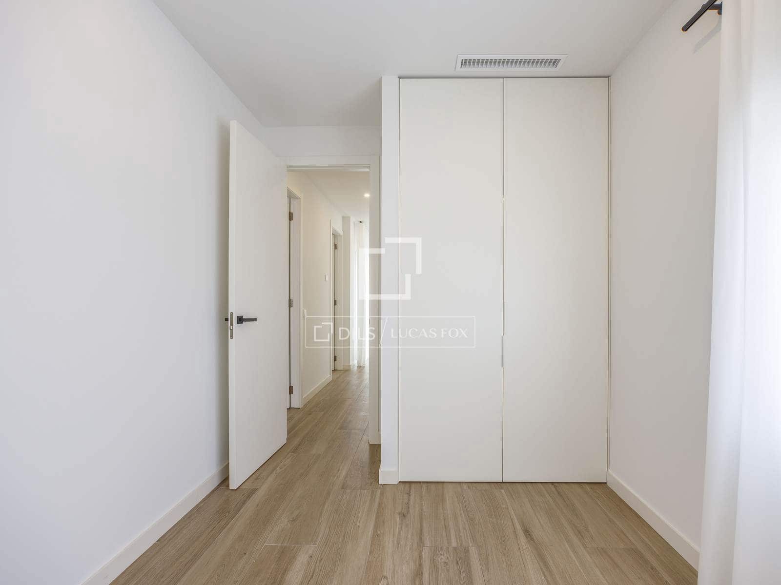 4 bedroom Villa for rent in Burjassot with pool - € 3,800 (Ref: 8220835)