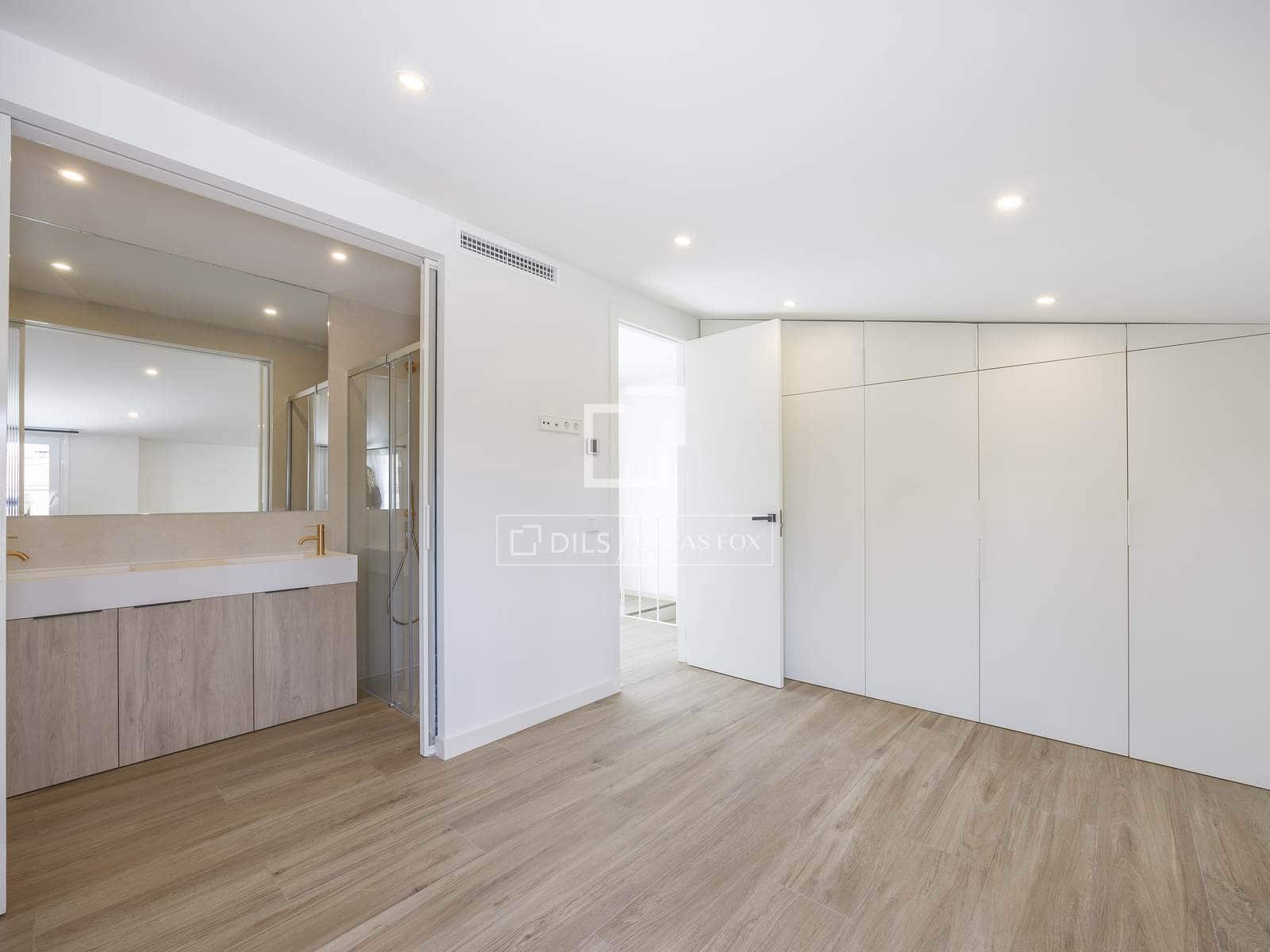 4 bedroom Villa for rent in Burjassot with pool - € 3,800 (Ref: 8220835)