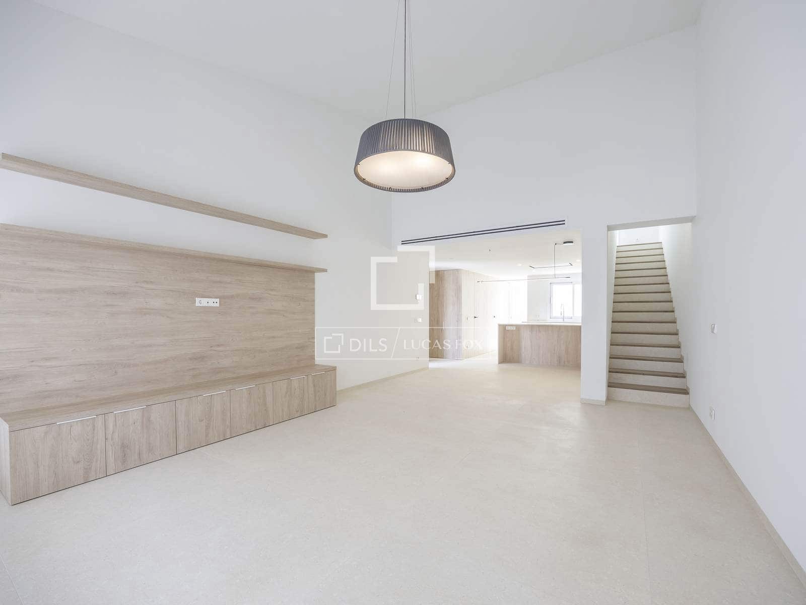 4 bedroom Villa for rent in Burjassot with pool - € 3,800 (Ref: 8220835)