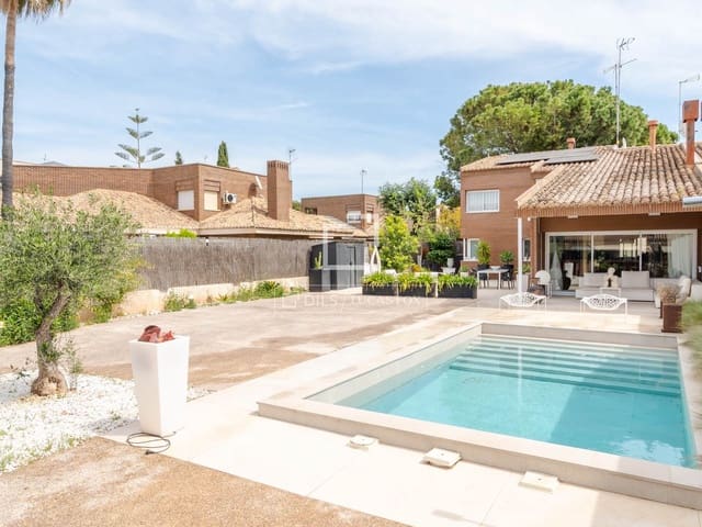 4 makuuhuone Huvila vuokrattavana paikassa Burjassot mukana uima-altaan - 3 800 € (Ref: 8220835)