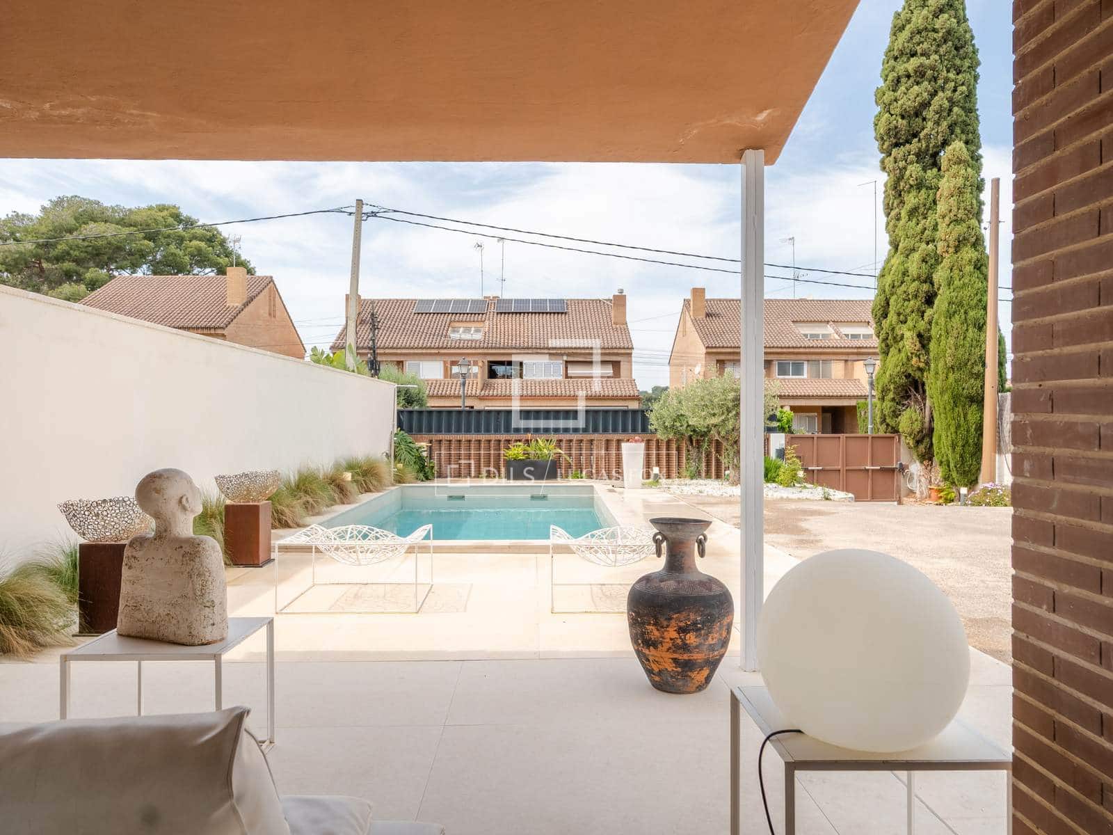 Villa/Maison de 4 chambres à louer à Burjassot avec piscine - 3 800 € (Ref: 8220835)