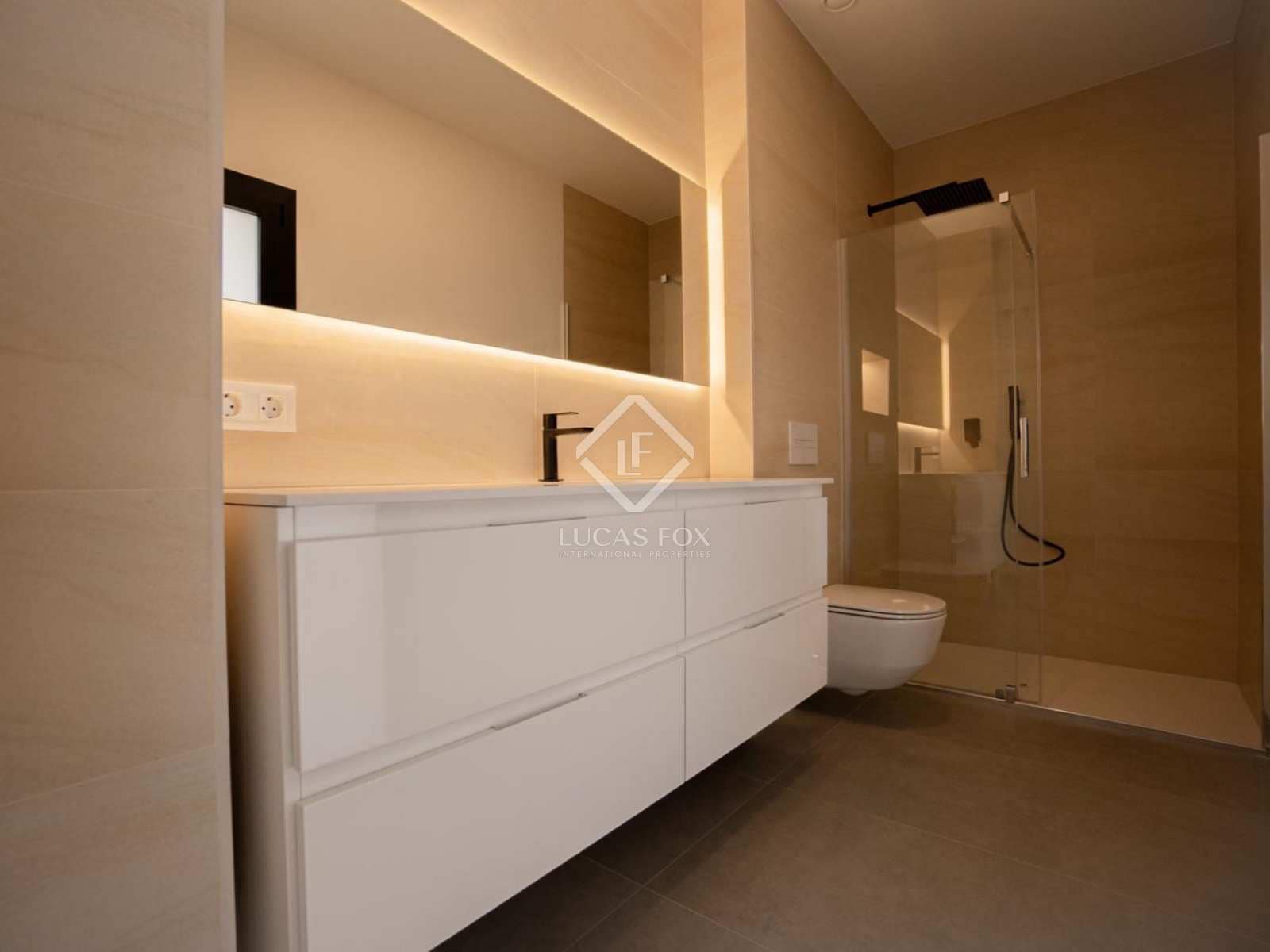 3 bedroom Villa for sale in Finestrat with pool garage - € 840,000 (Ref: 8223274)