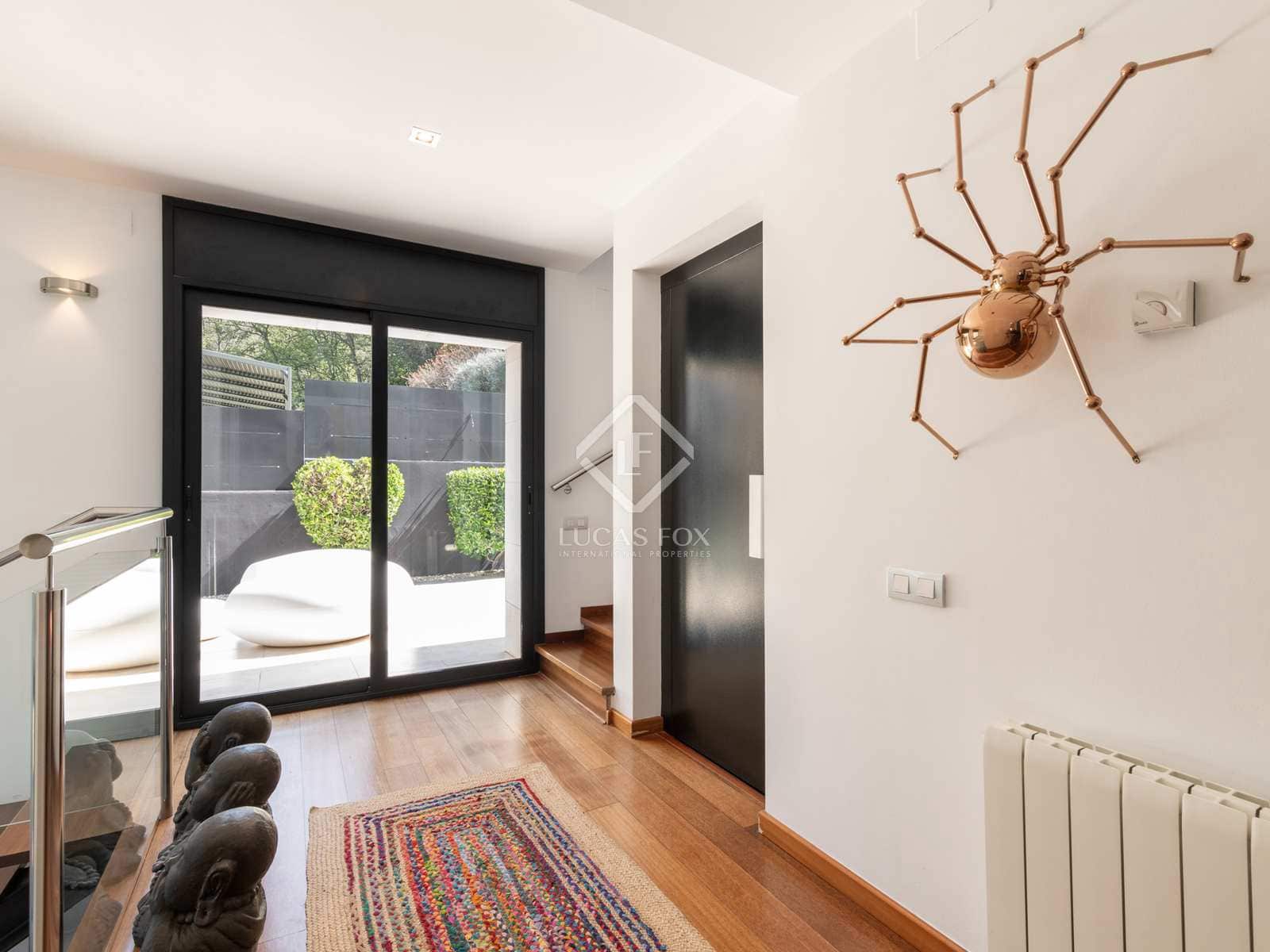 6 bedroom Villa for sale in Sant Cugat del Valles with pool garage - € 2,550,000 (Ref: 8223710)