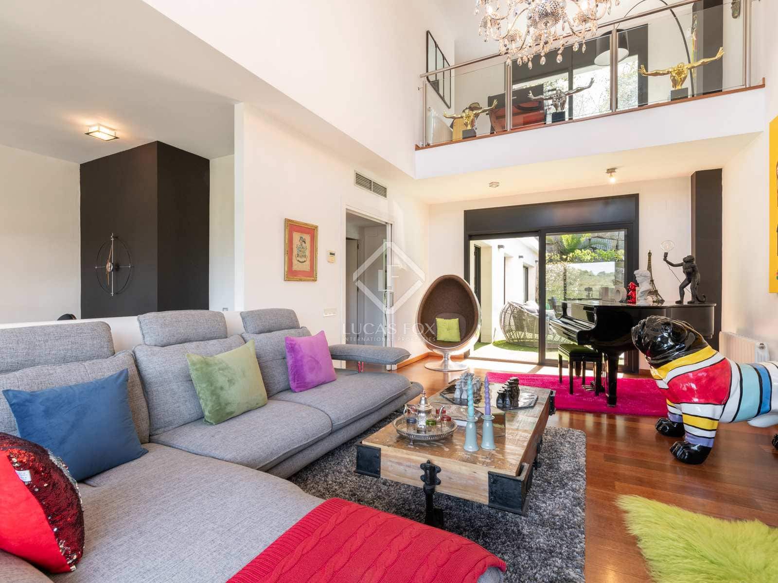 6 bedroom Villa for sale in Sant Cugat del Valles with pool garage - € 2,550,000 (Ref: 8223710)