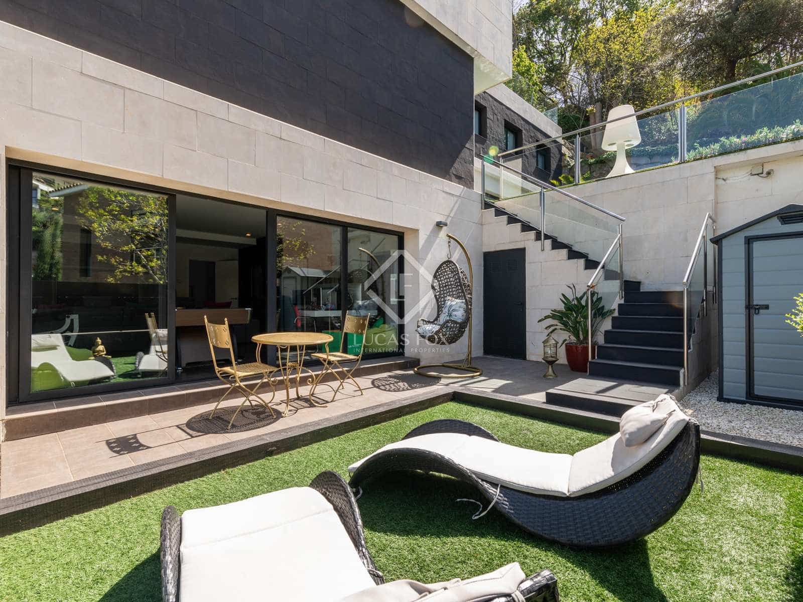 6 bedroom Villa for sale in Sant Cugat del Valles with pool garage - € 2,550,000 (Ref: 8223710)