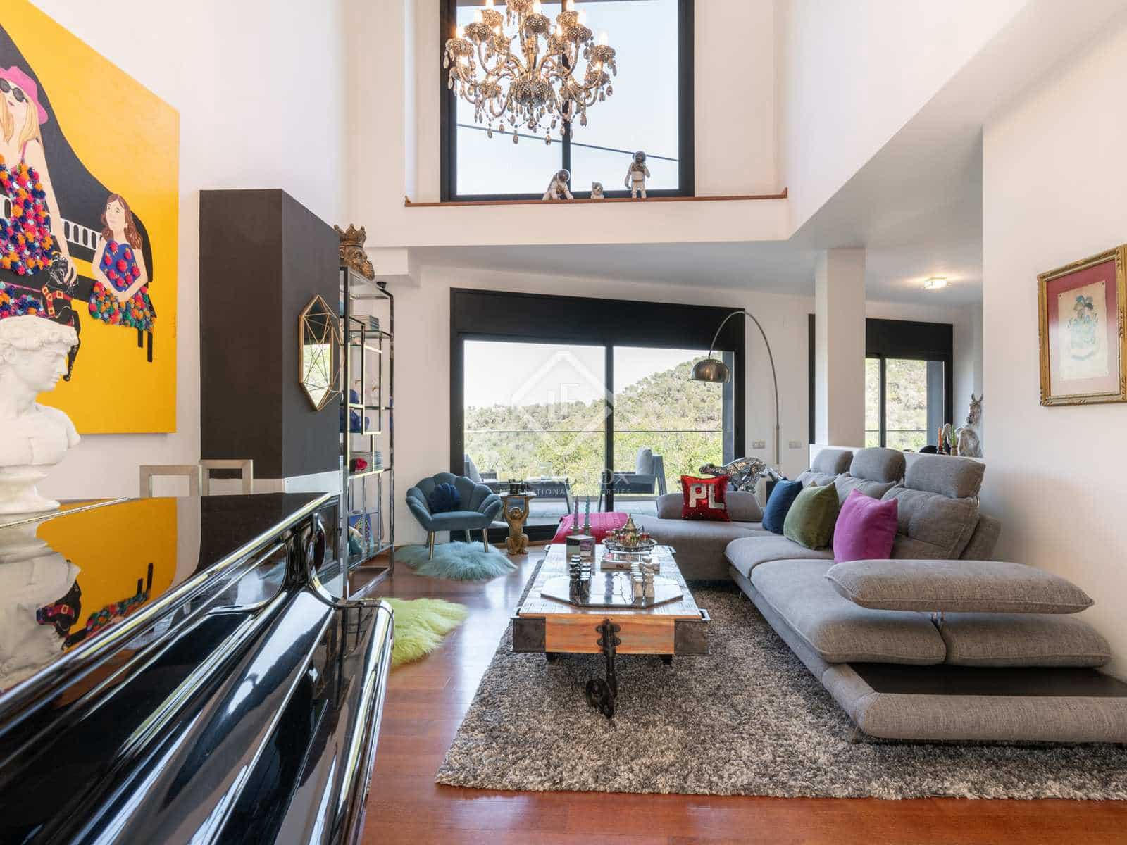 6 bedroom Villa for sale in Sant Cugat del Valles with pool garage - € 2,550,000 (Ref: 8223710)