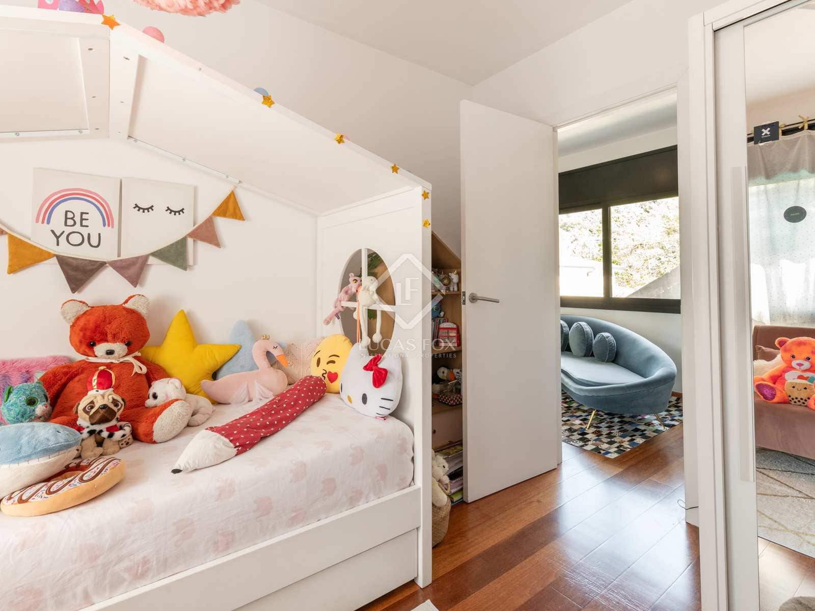 6 bedroom Villa for sale in Sant Cugat del Valles with pool garage - € 2,550,000 (Ref: 8223710)