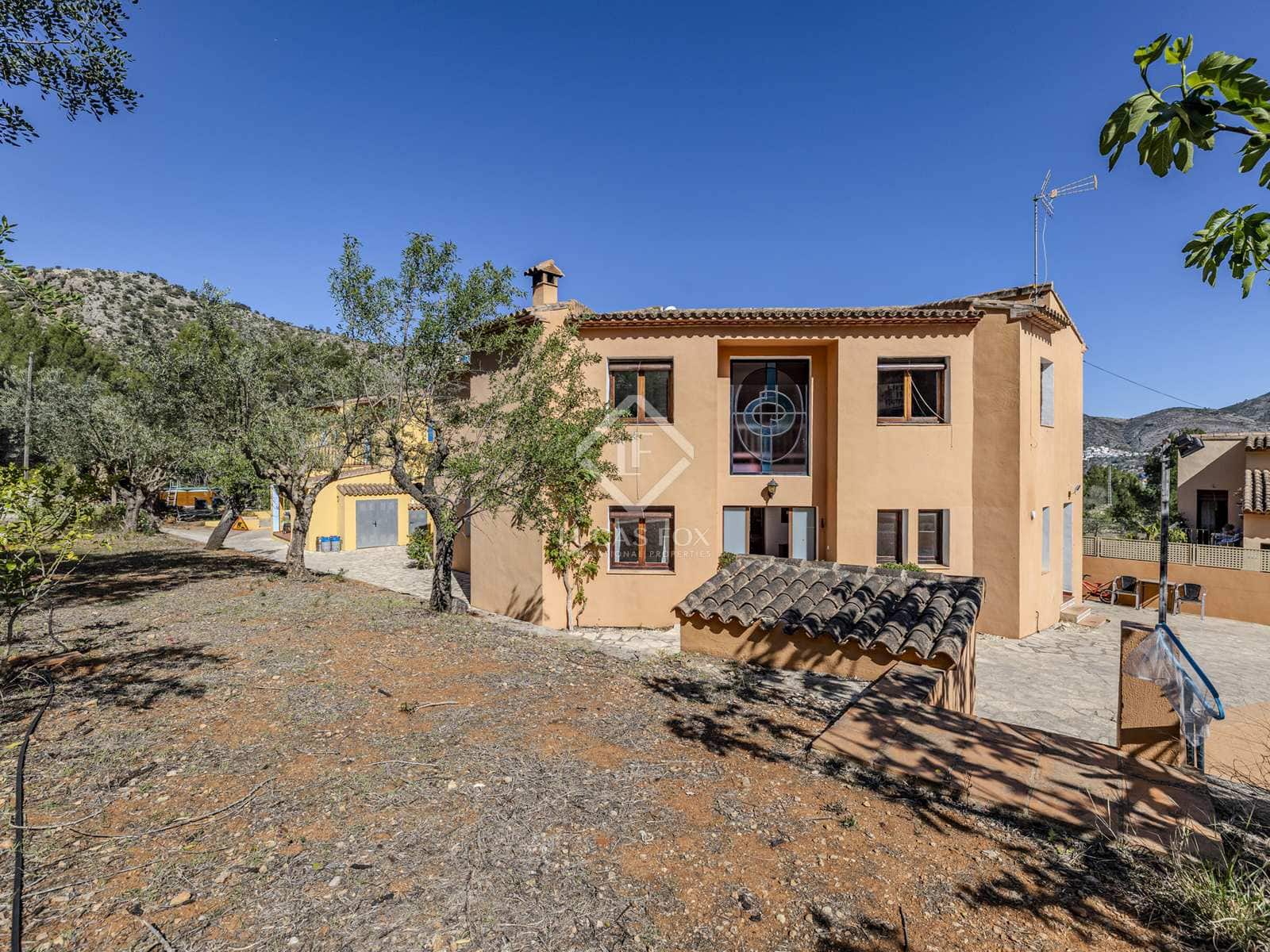 12 bedroom Villa for sale in Jalon / Xalo with pool garage - € 1,115,000 (Ref: 8232458)