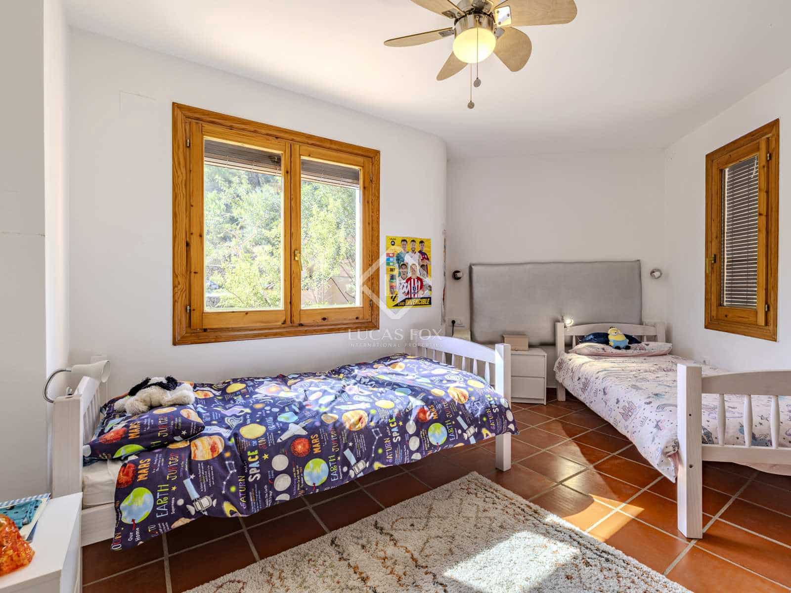 12 bedroom Villa for sale in Jalon / Xalo with pool garage - € 1,115,000 (Ref: 8232458)