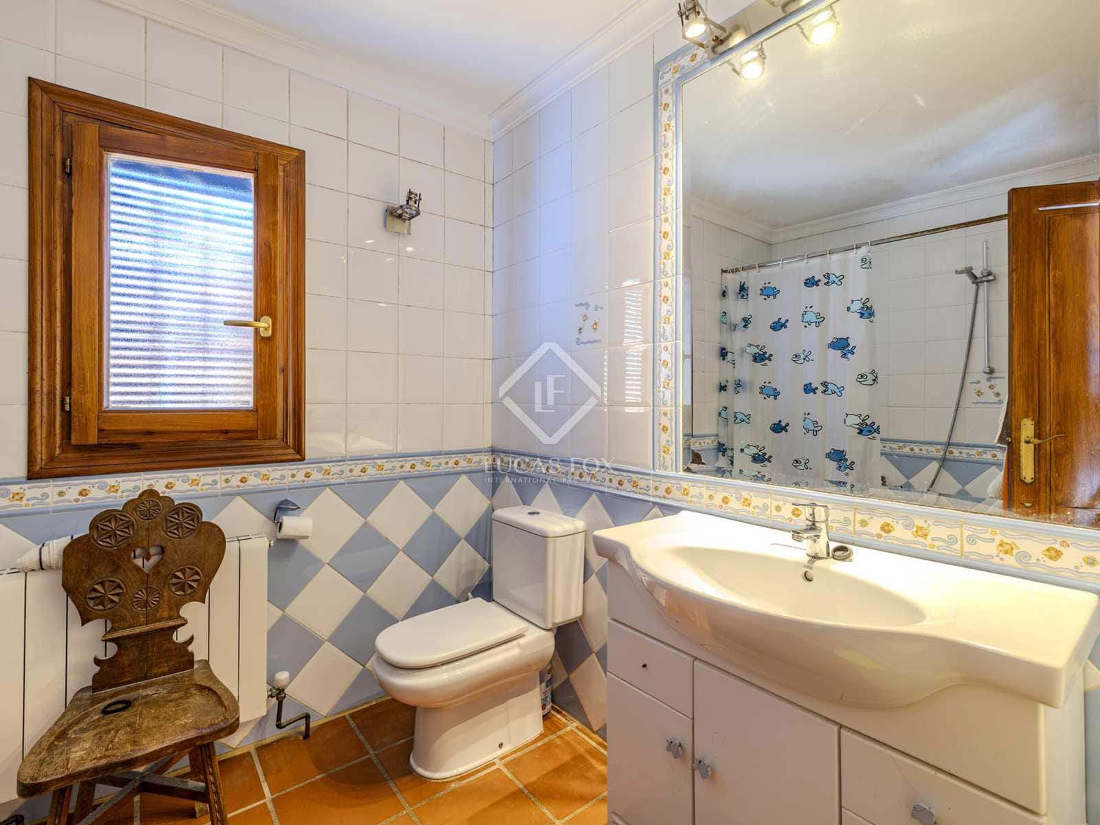 12 bedroom Villa for sale in Jalon / Xalo with pool garage - € 1,115,000 (Ref: 8232458)