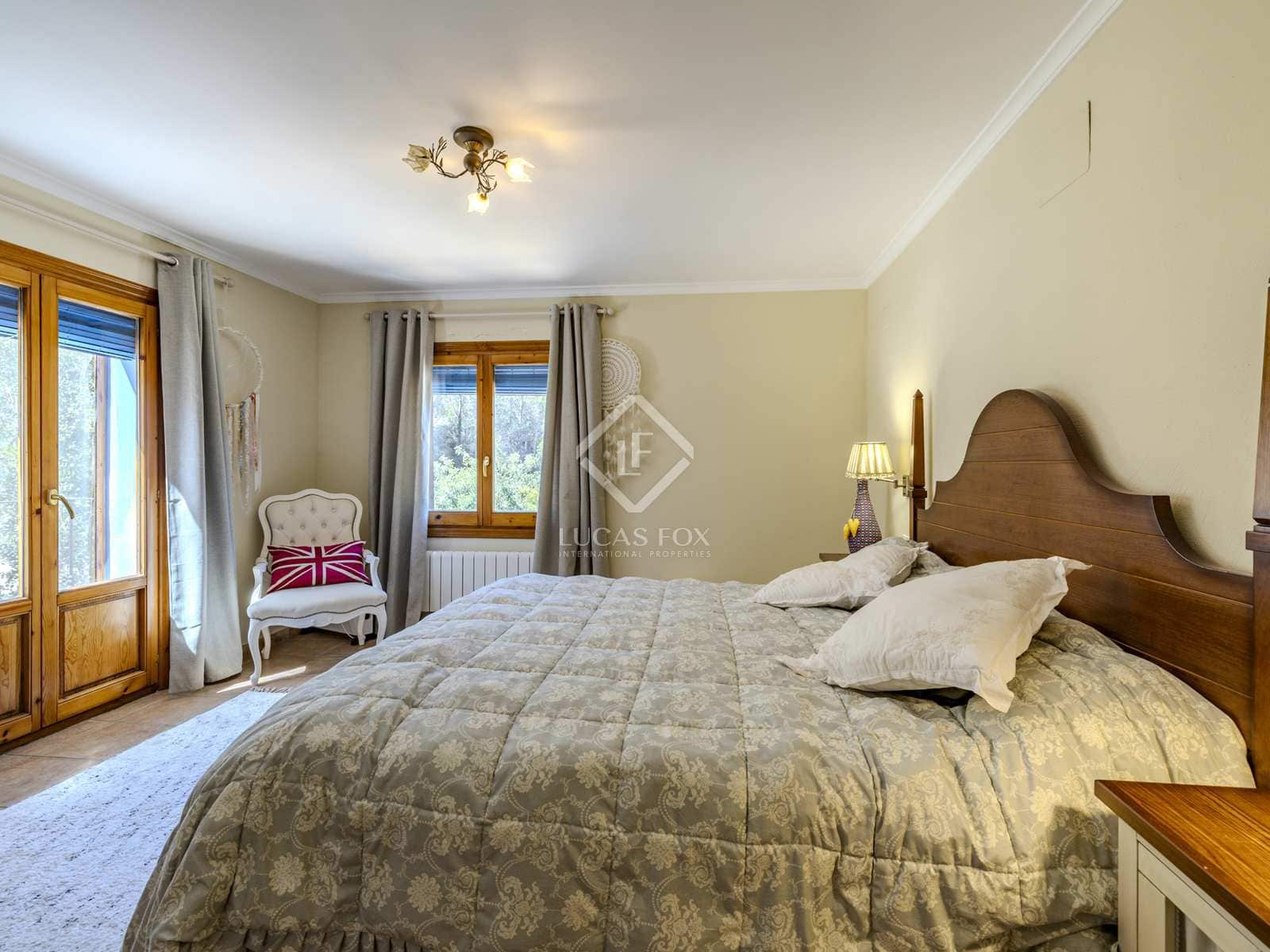 12 bedroom Villa for sale in Jalon / Xalo with pool garage - € 1,115,000 (Ref: 8232458)