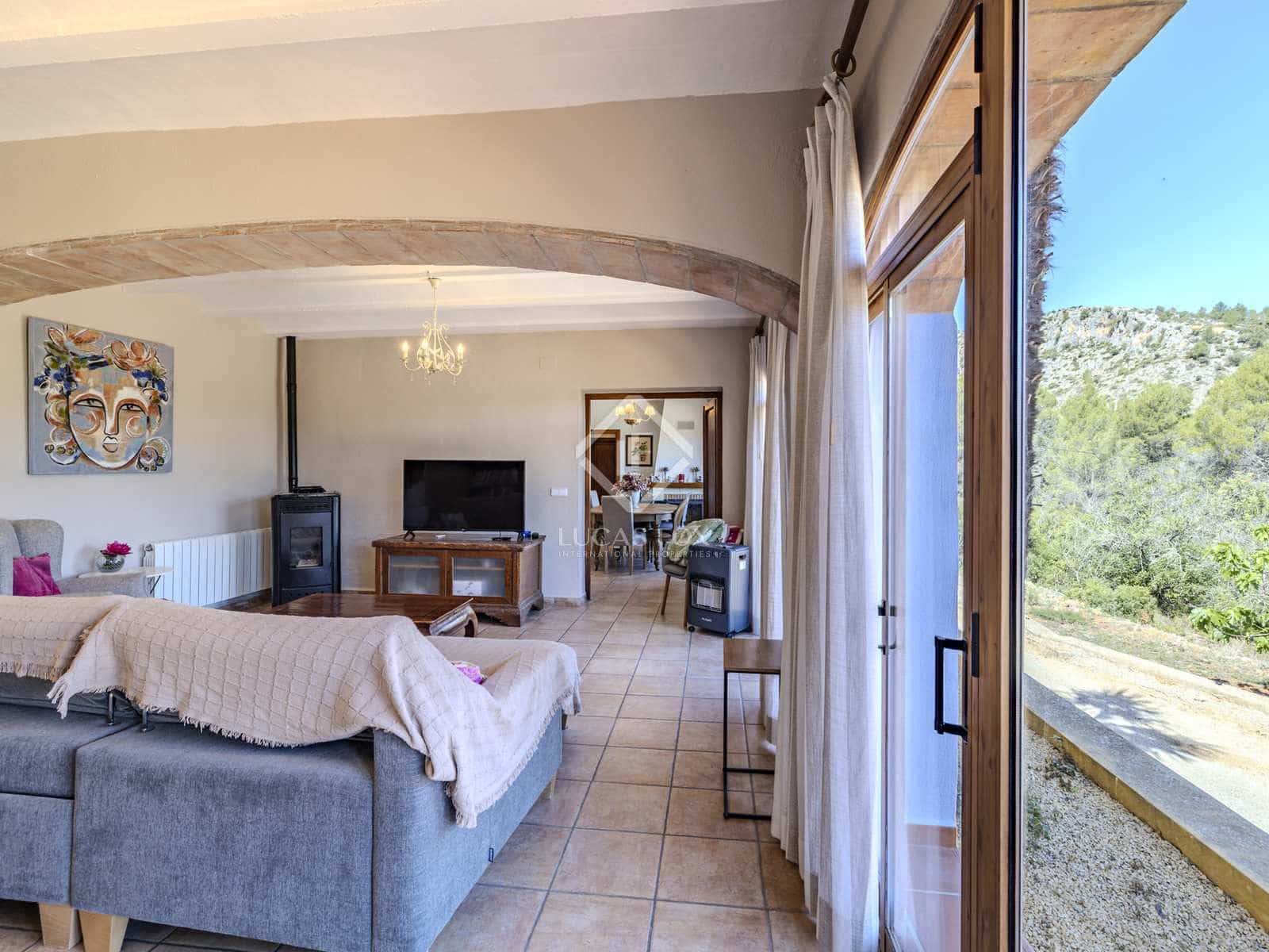 12 bedroom Villa for sale in Jalon / Xalo with pool garage - € 1,115,000 (Ref: 8232458)