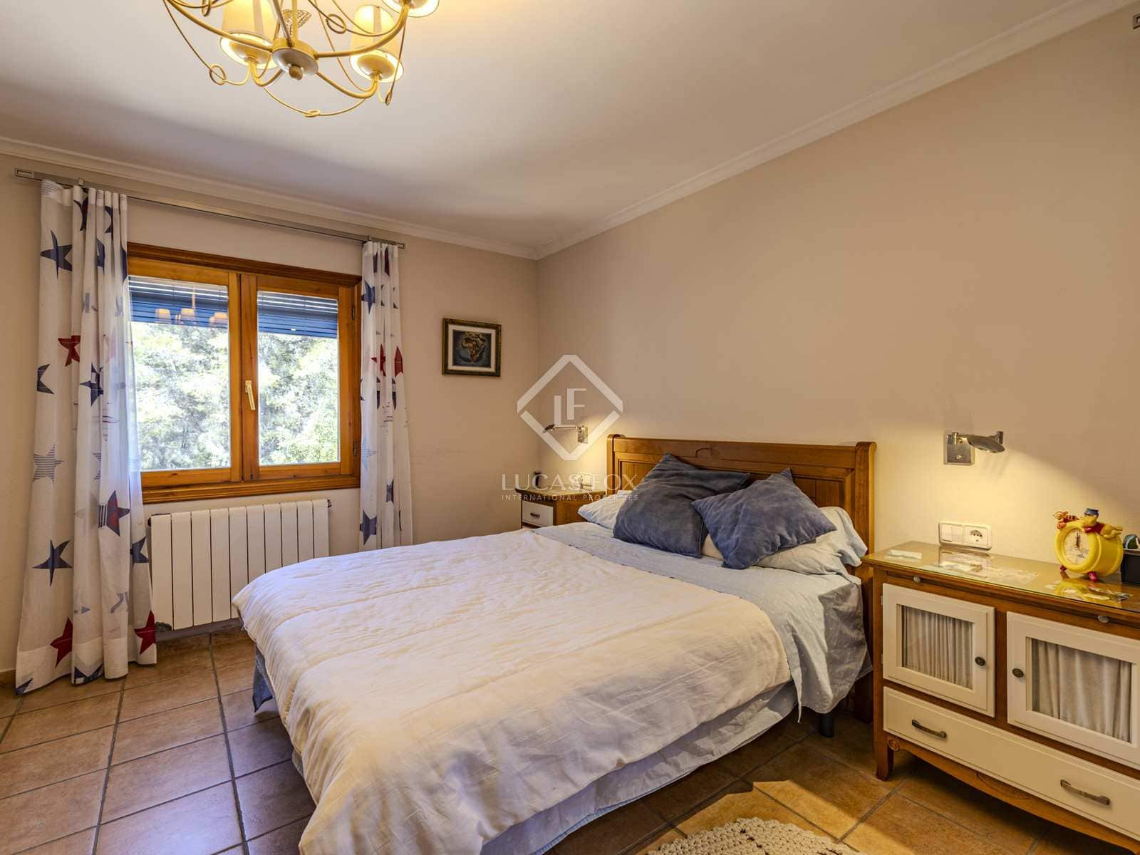 12 bedroom Villa for sale in Jalon / Xalo with pool garage - € 1,115,000 (Ref: 8232458)