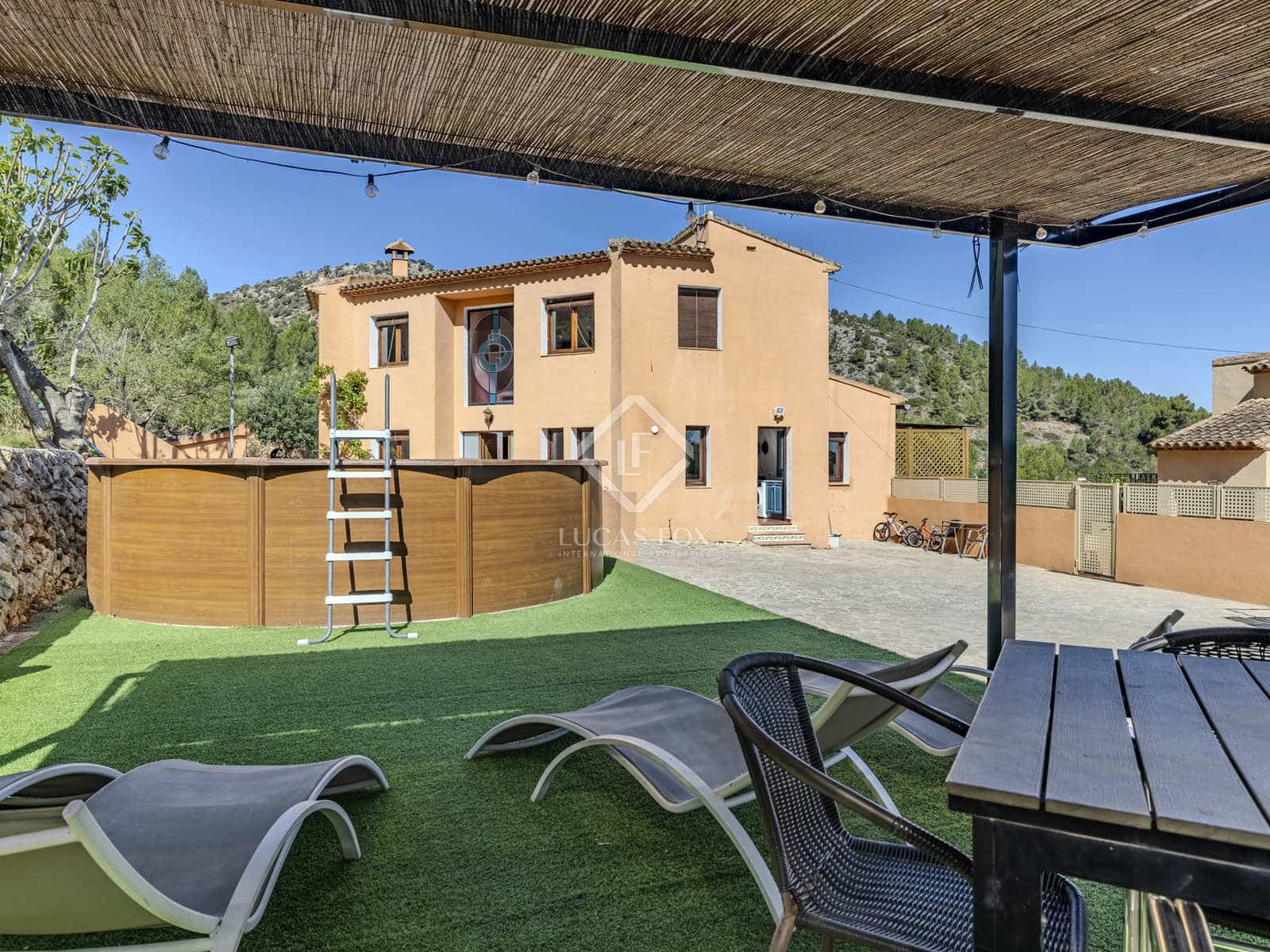 12 bedroom Villa for sale in Jalon / Xalo with pool garage - € 1,115,000 (Ref: 8232458)