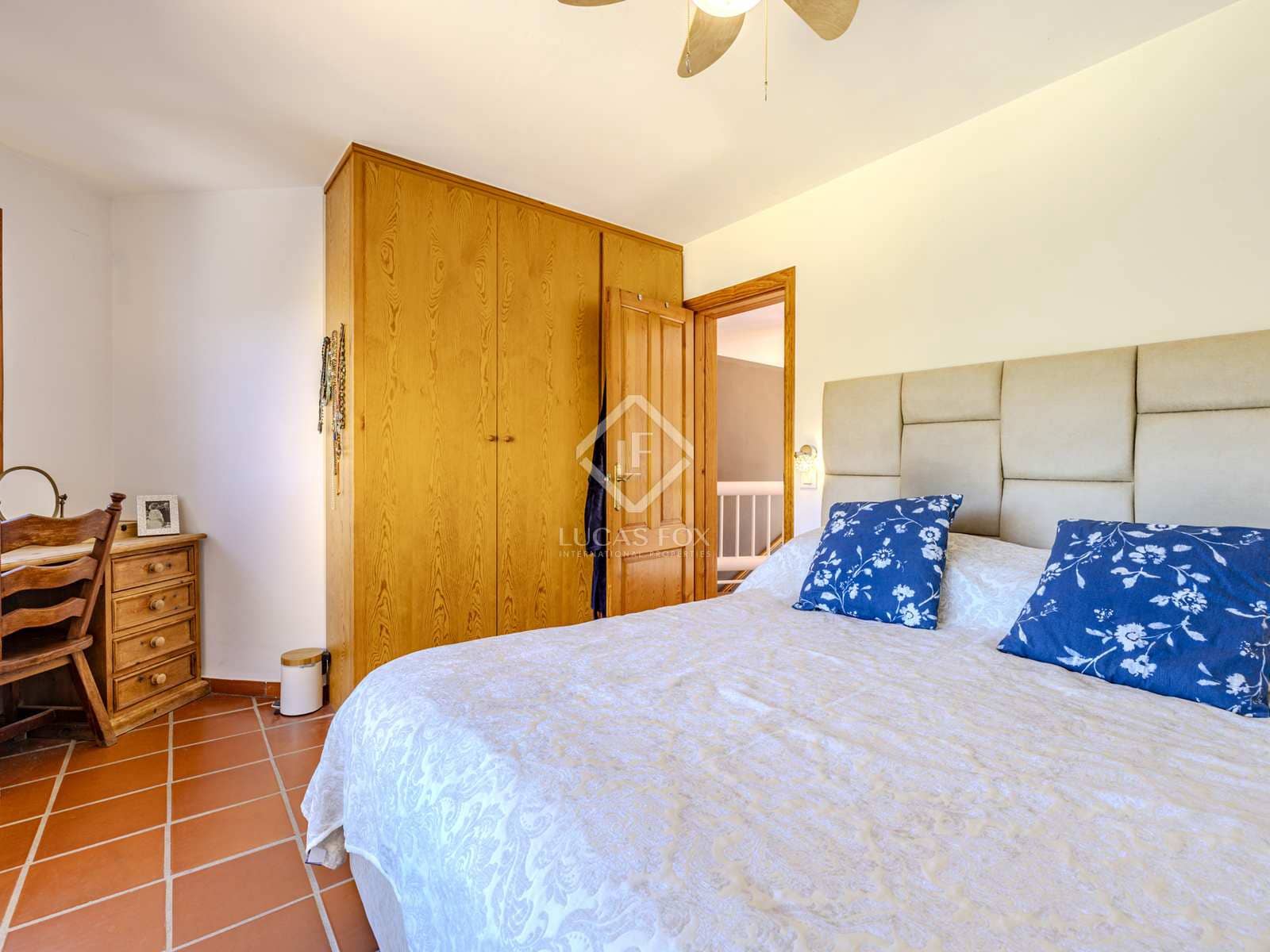 12 bedroom Villa for sale in Jalon / Xalo with pool garage - € 1,115,000 (Ref: 8232458)