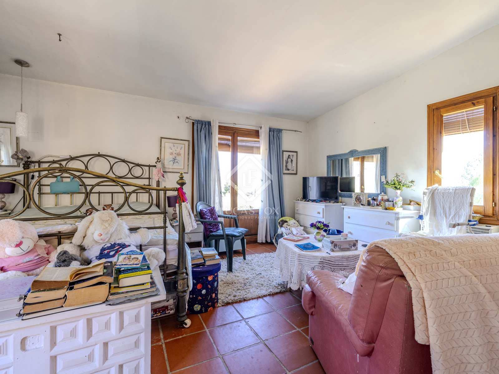 12 bedroom Villa for sale in Jalon / Xalo with pool garage - € 1,115,000 (Ref: 8232458)