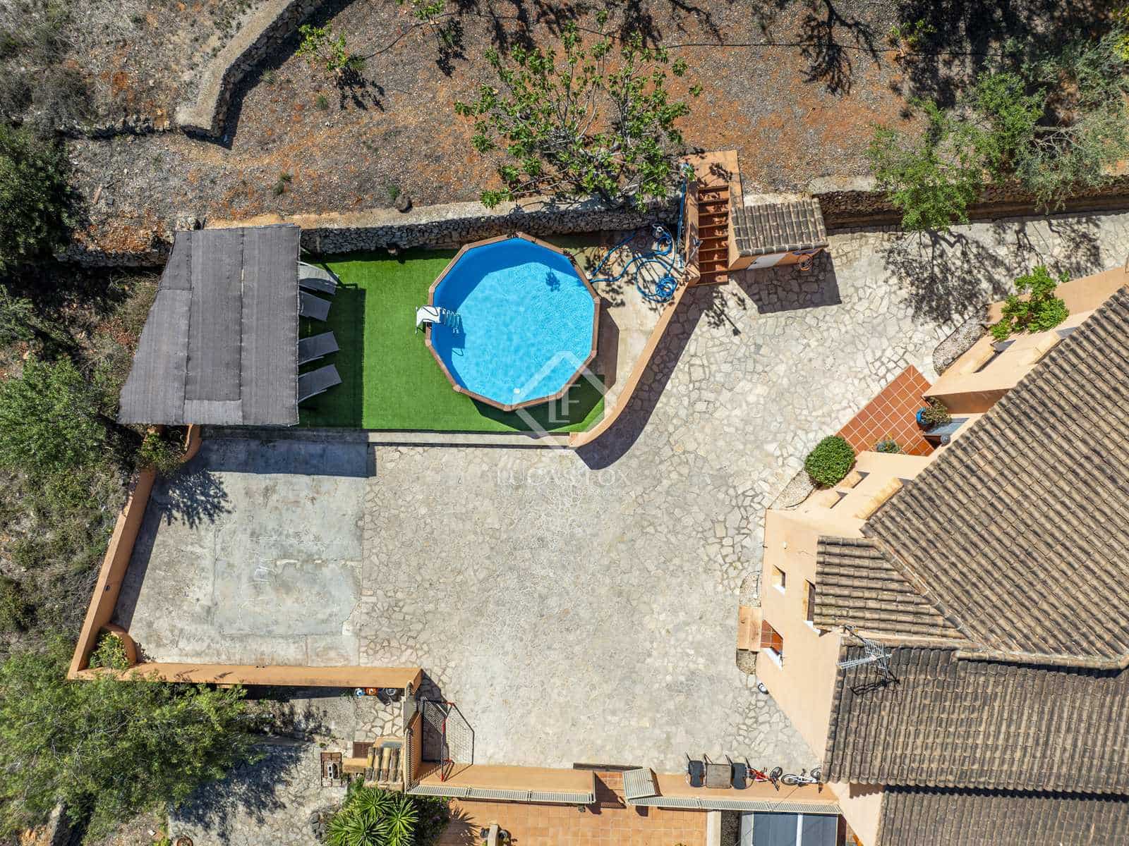 12 bedroom Villa for sale in Jalon / Xalo with pool garage - € 1,115,000 (Ref: 8232458)