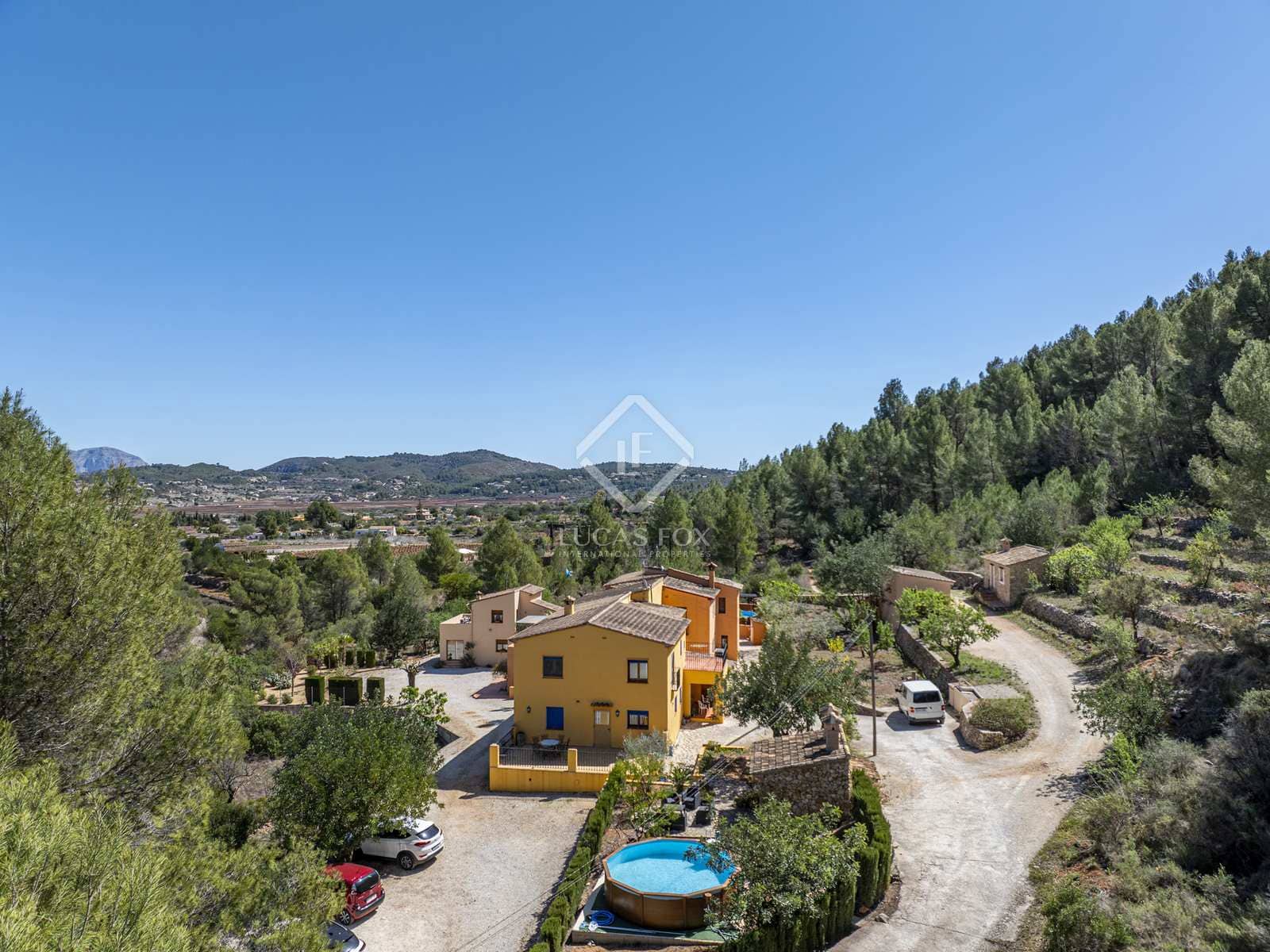 12 bedroom Villa for sale in Jalon / Xalo with pool garage - € 1,115,000 (Ref: 8232458)