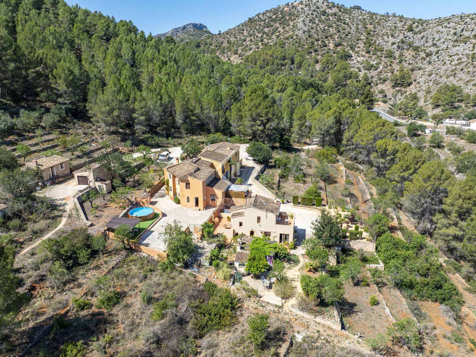 12 bedroom Villa for sale in Jalon / Xalo with pool garage - € 1,115,000 (Ref: 8232458)